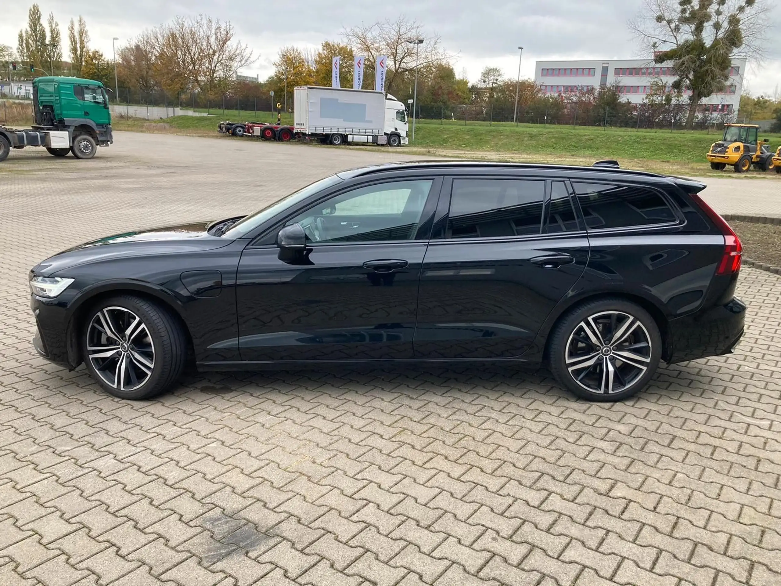 Volvo - V60