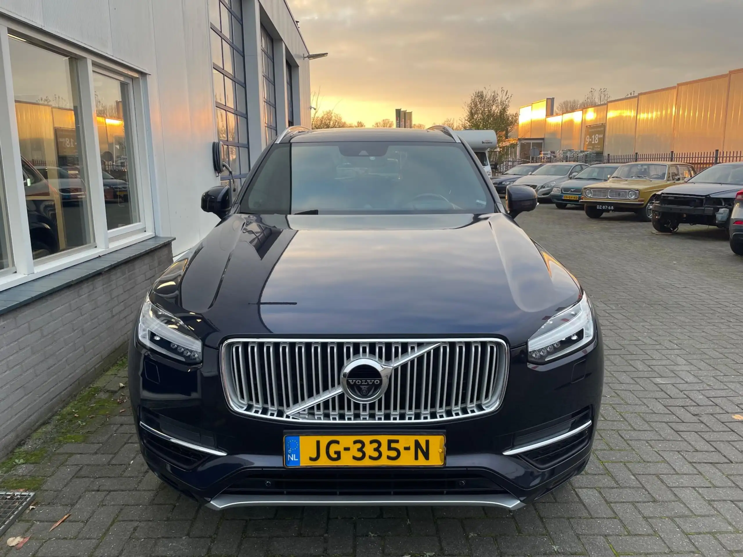 Volvo - XC90