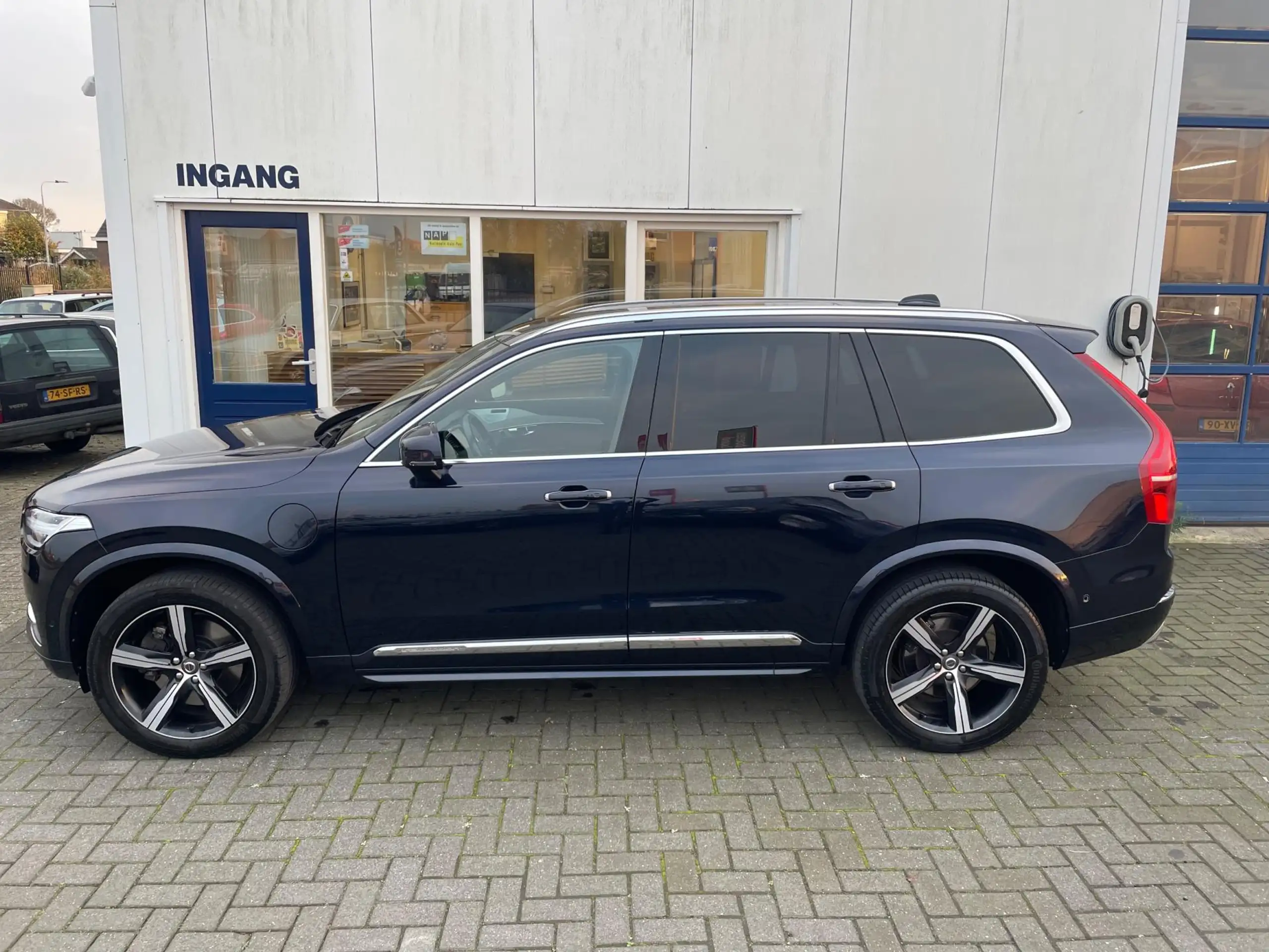 Volvo - XC90