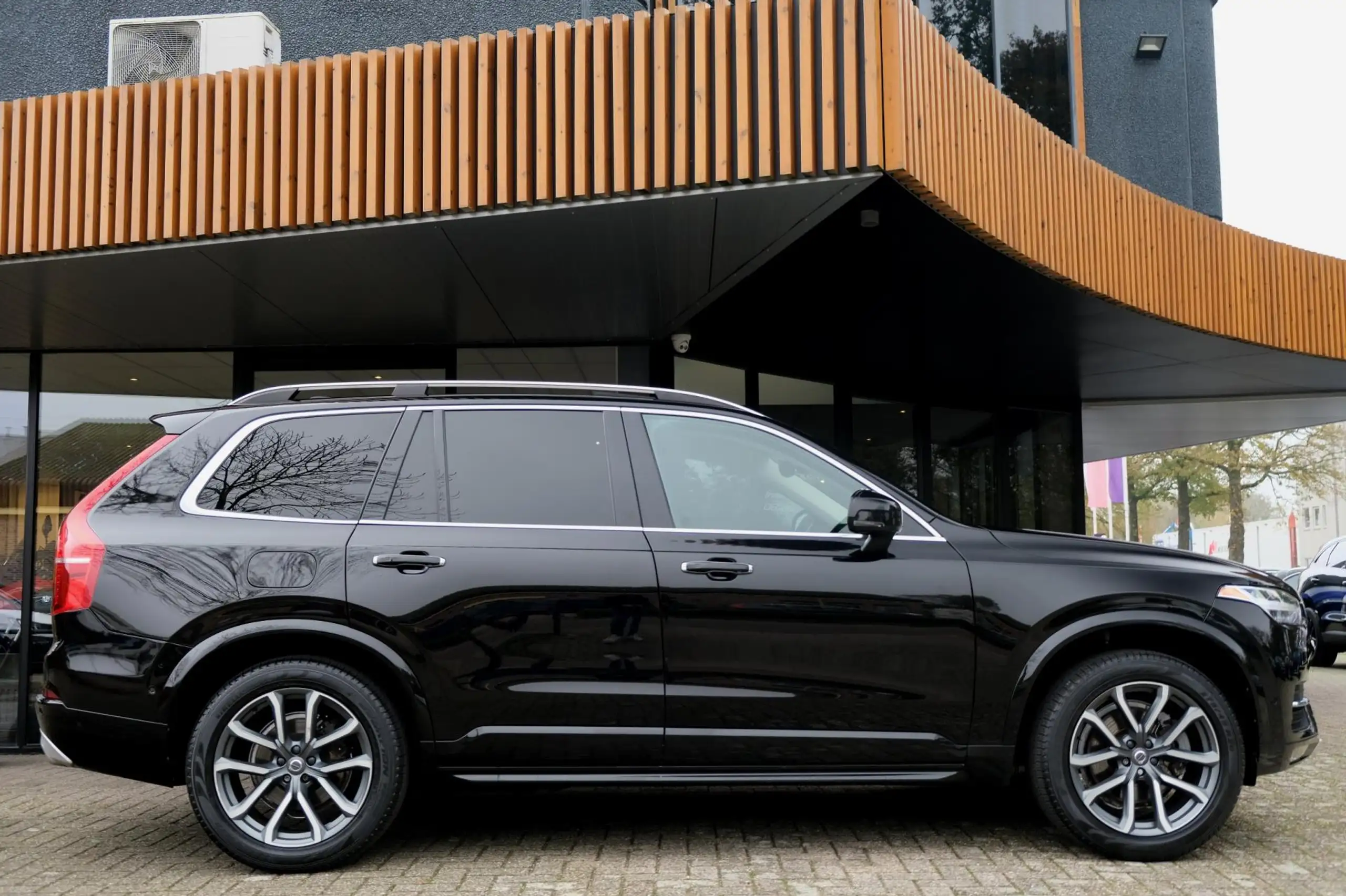 Volvo - XC90