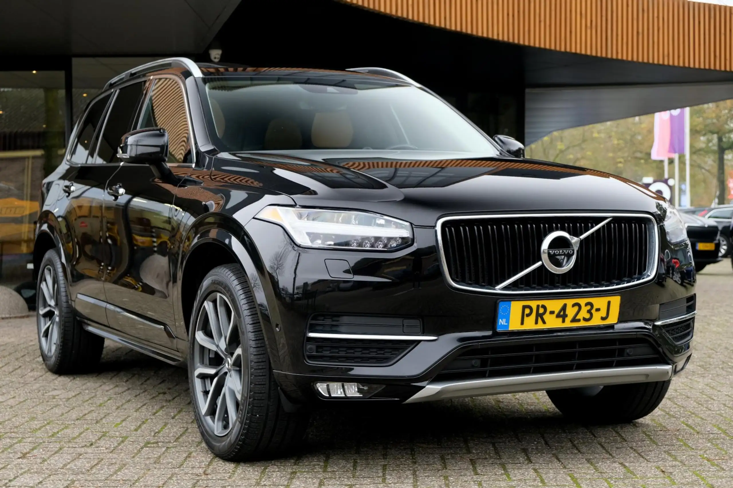 Volvo - XC90