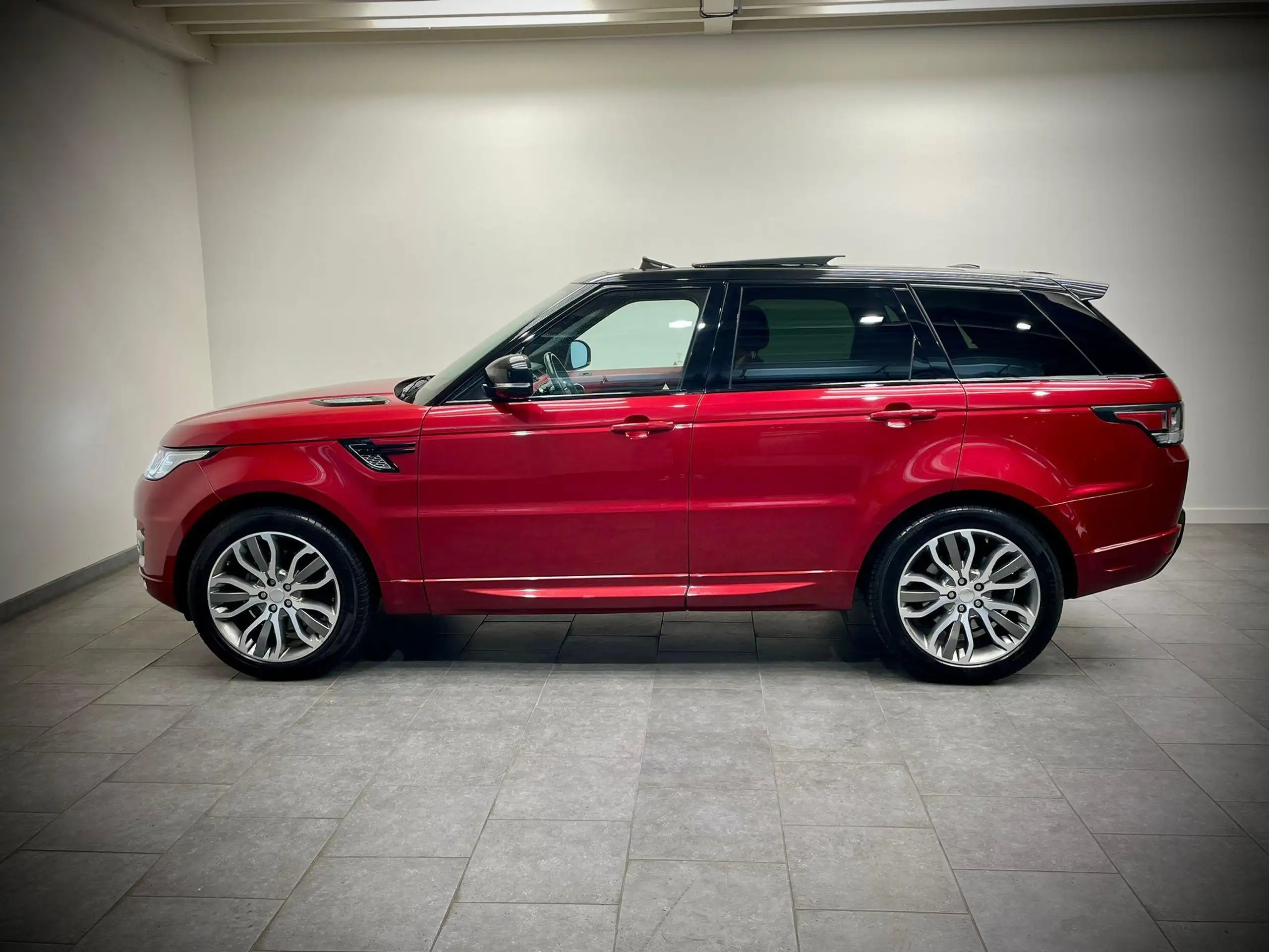 Land Rover - Range Rover Sport