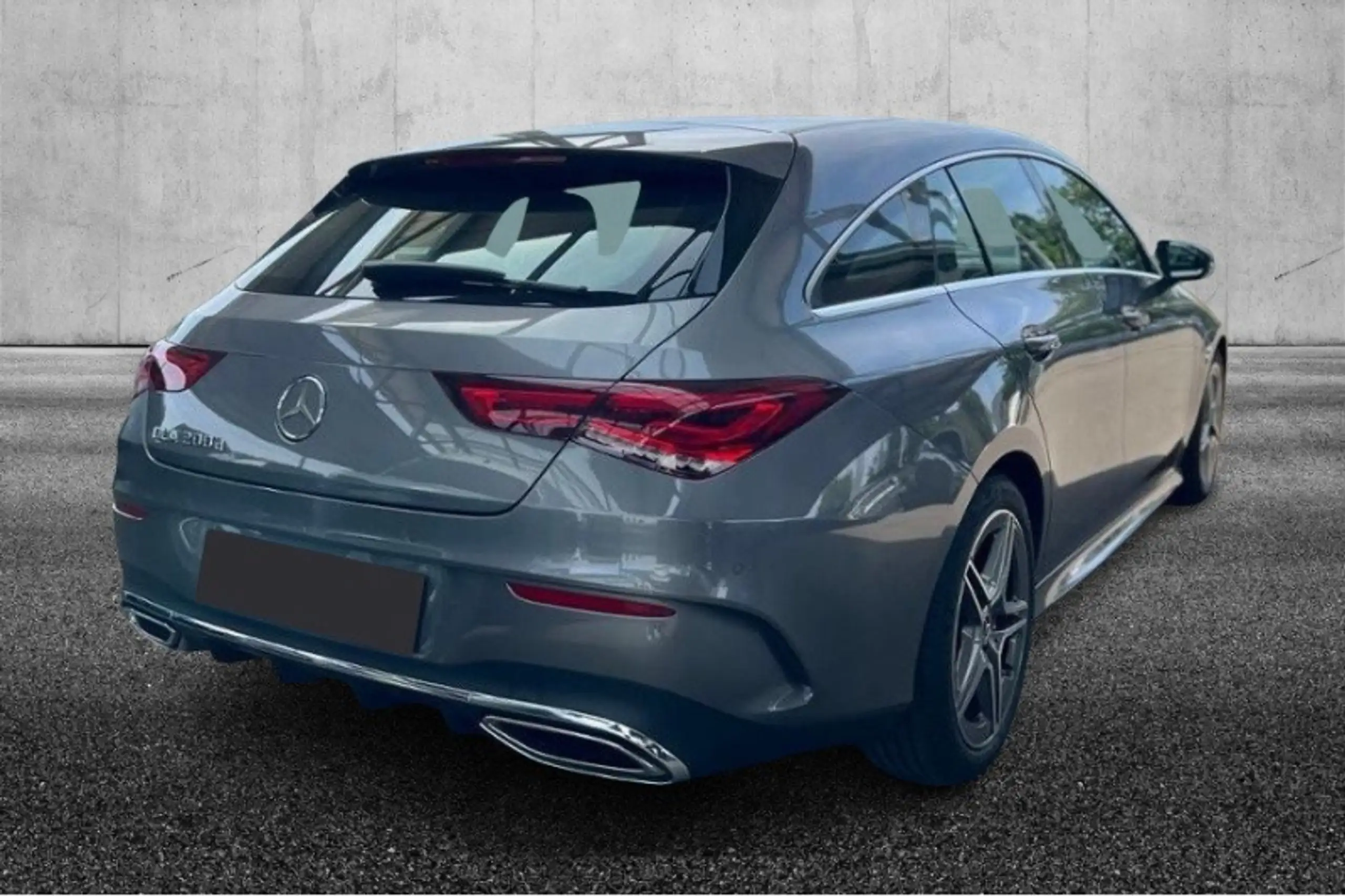 Mercedes-Benz - CLA 200