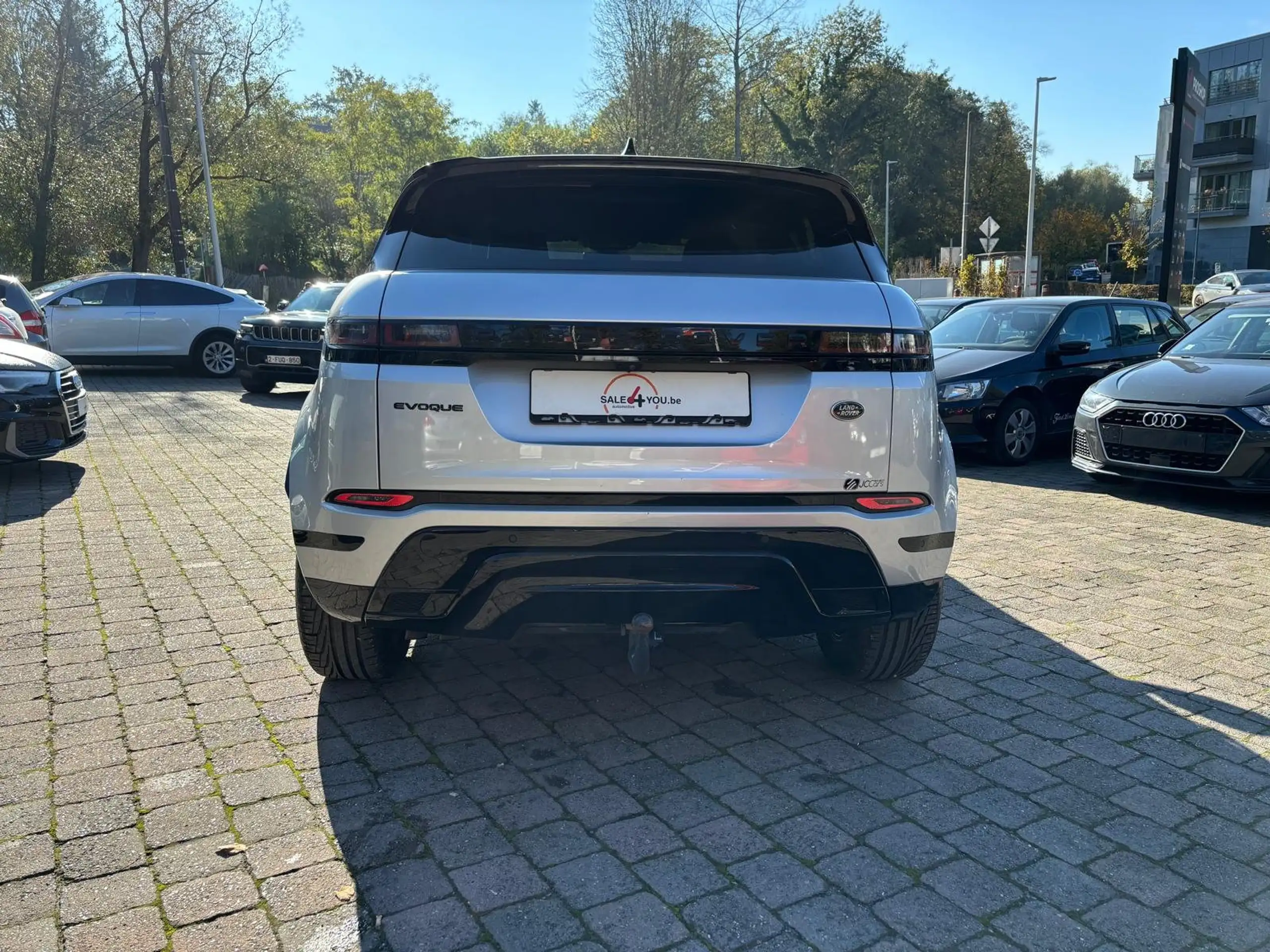 Land Rover - Range Rover Evoque