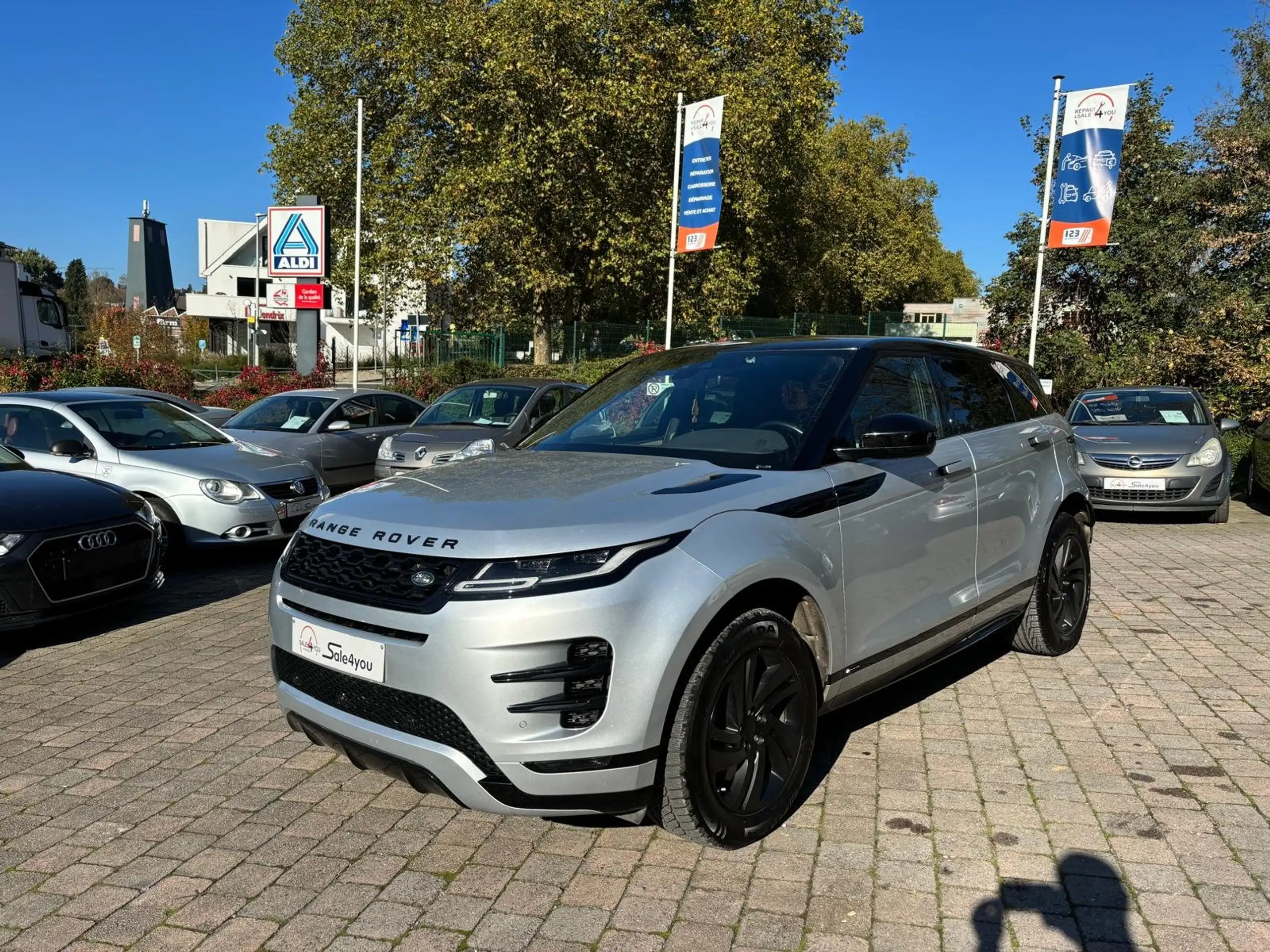 Land Rover - Range Rover Evoque