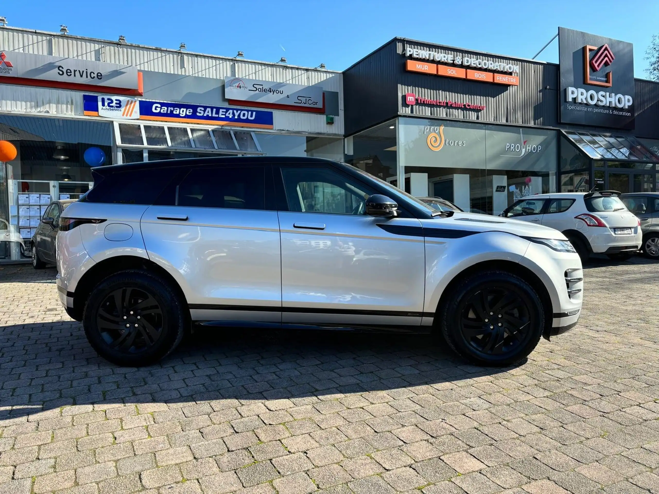 Land Rover - Range Rover Evoque