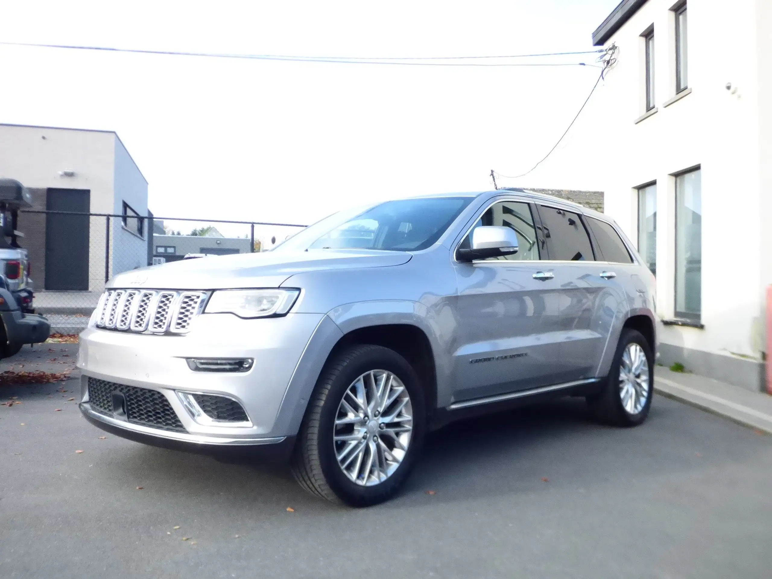 Jeep - Grand Cherokee