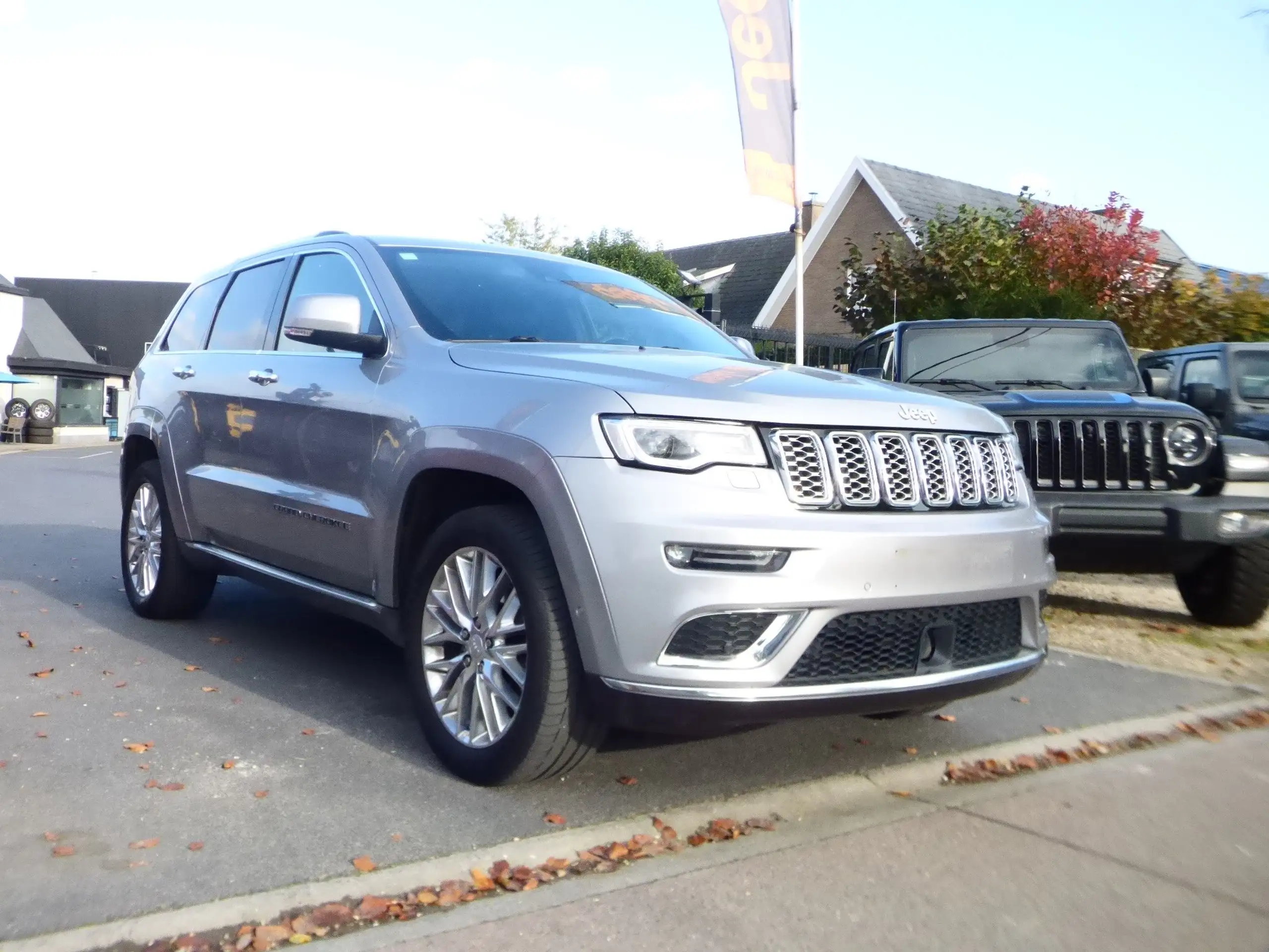 Jeep - Grand Cherokee