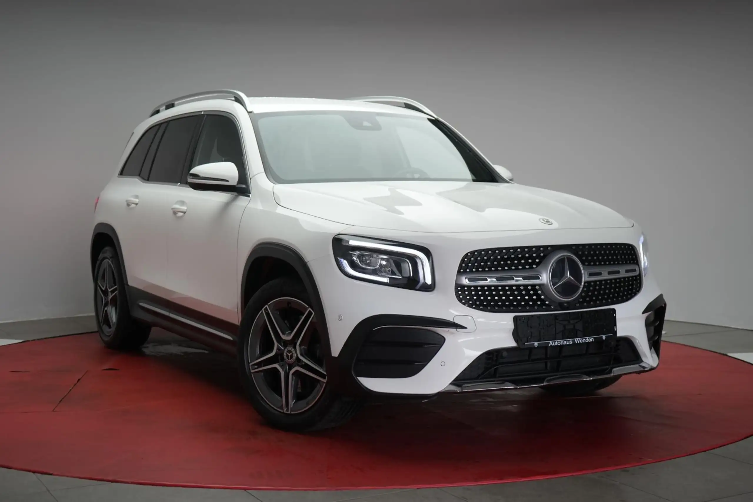 Mercedes-Benz GLB 220 2021