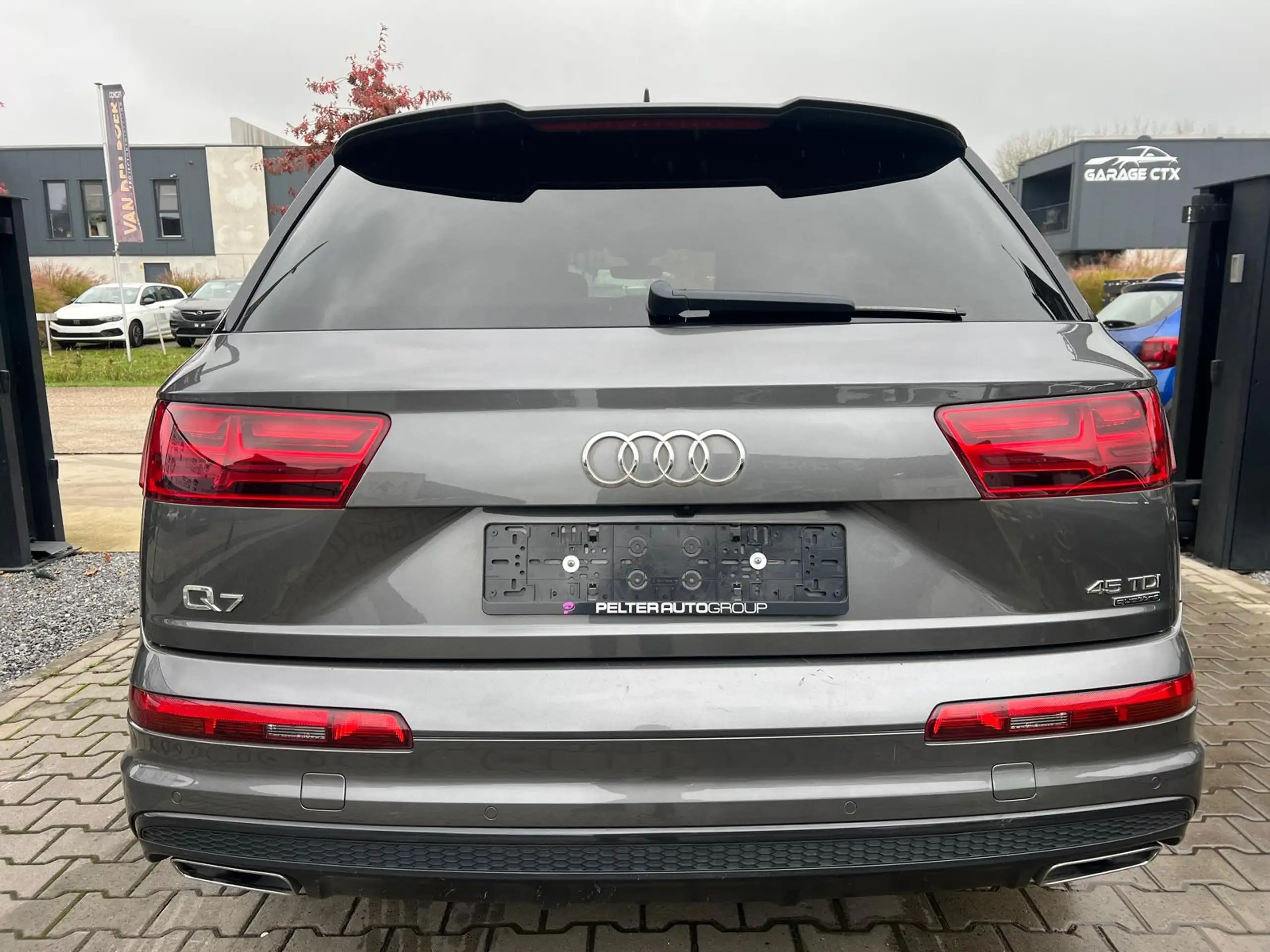 Audi - Q7