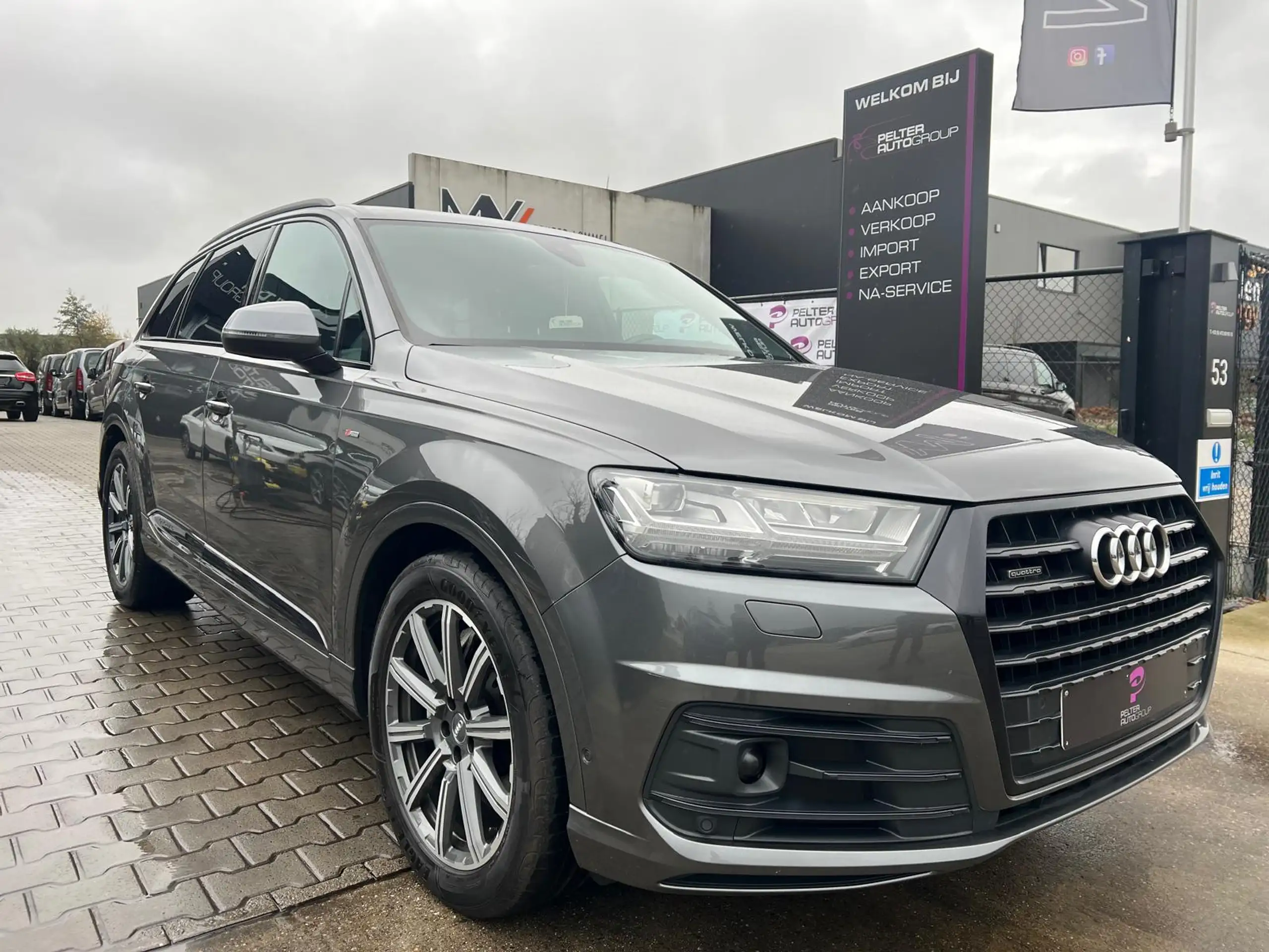 Audi - Q7