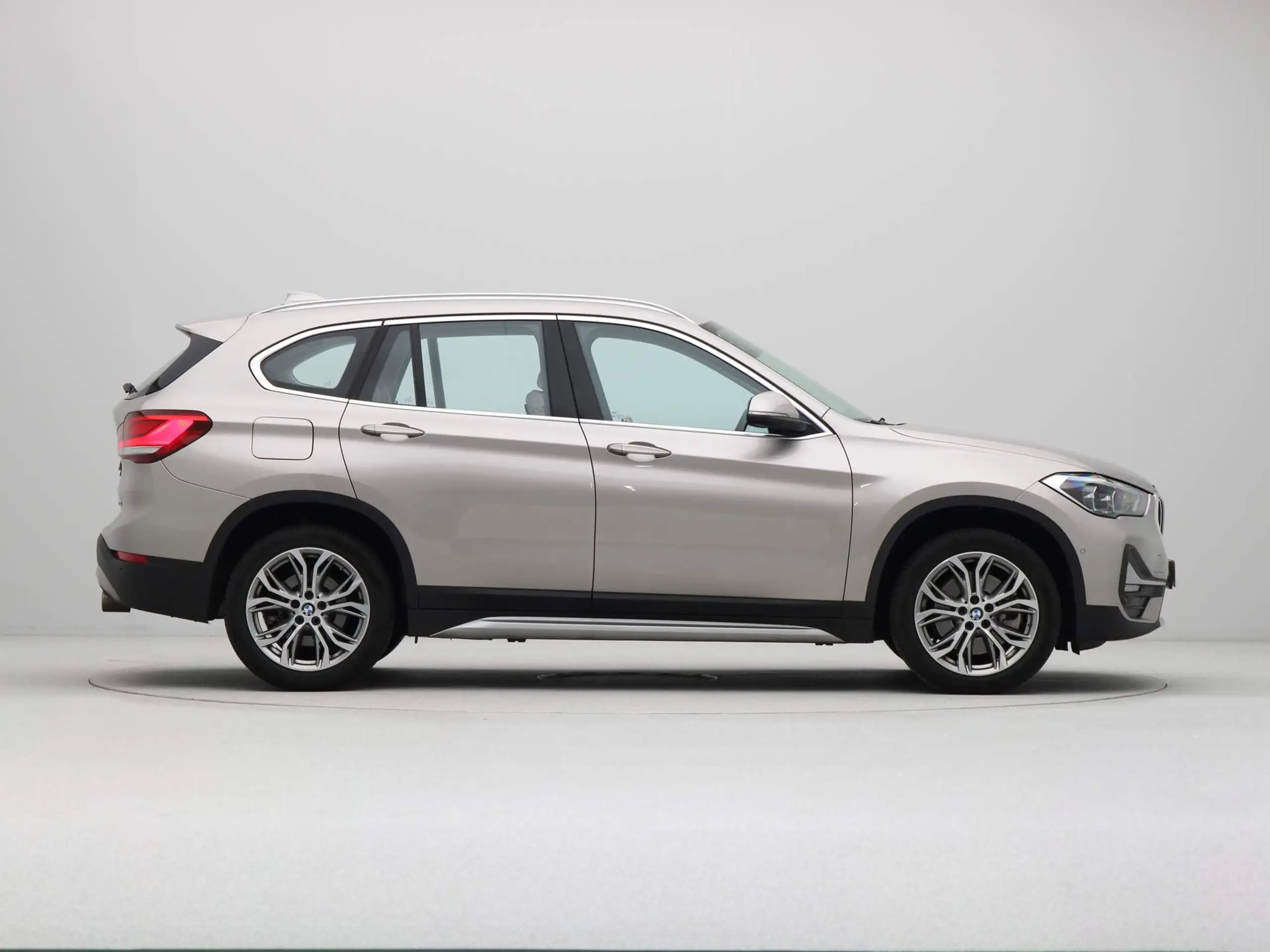 BMW - X1