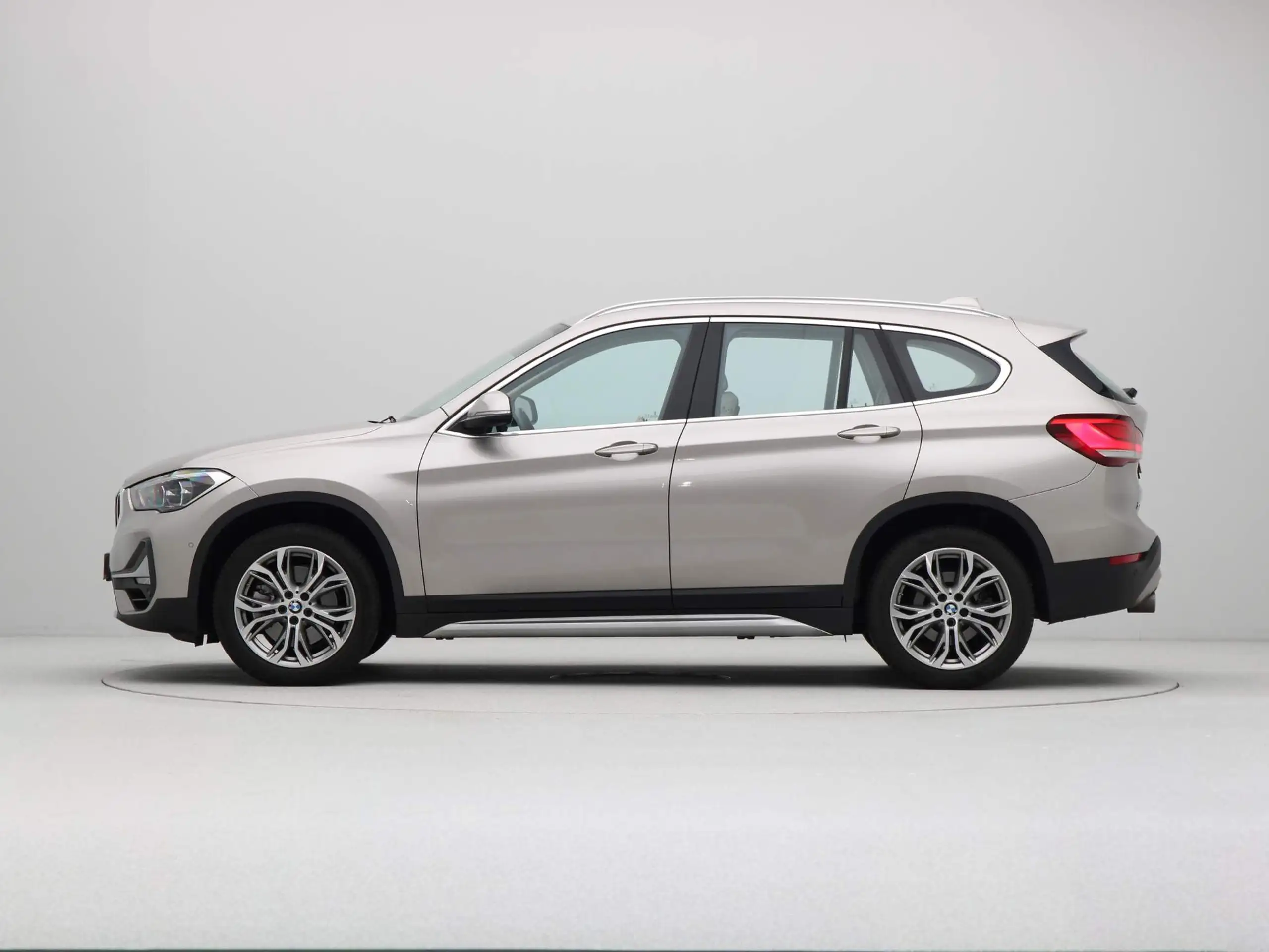 BMW - X1