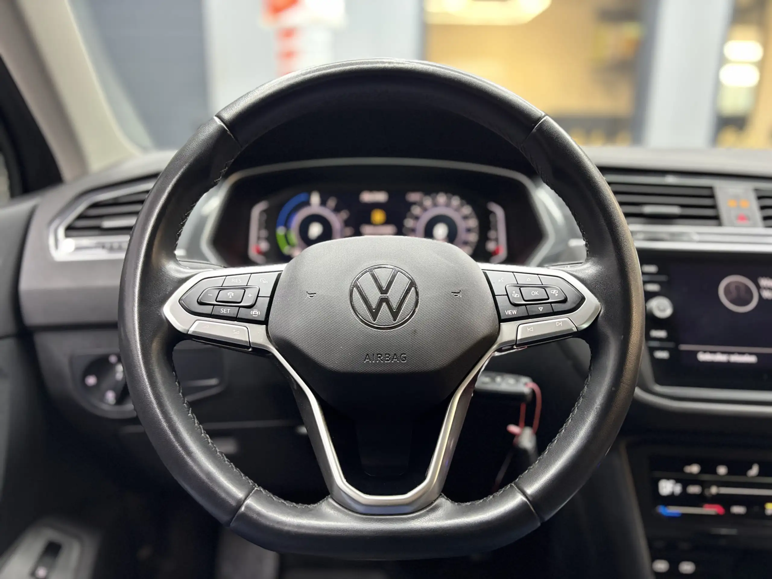 Volkswagen - Tiguan