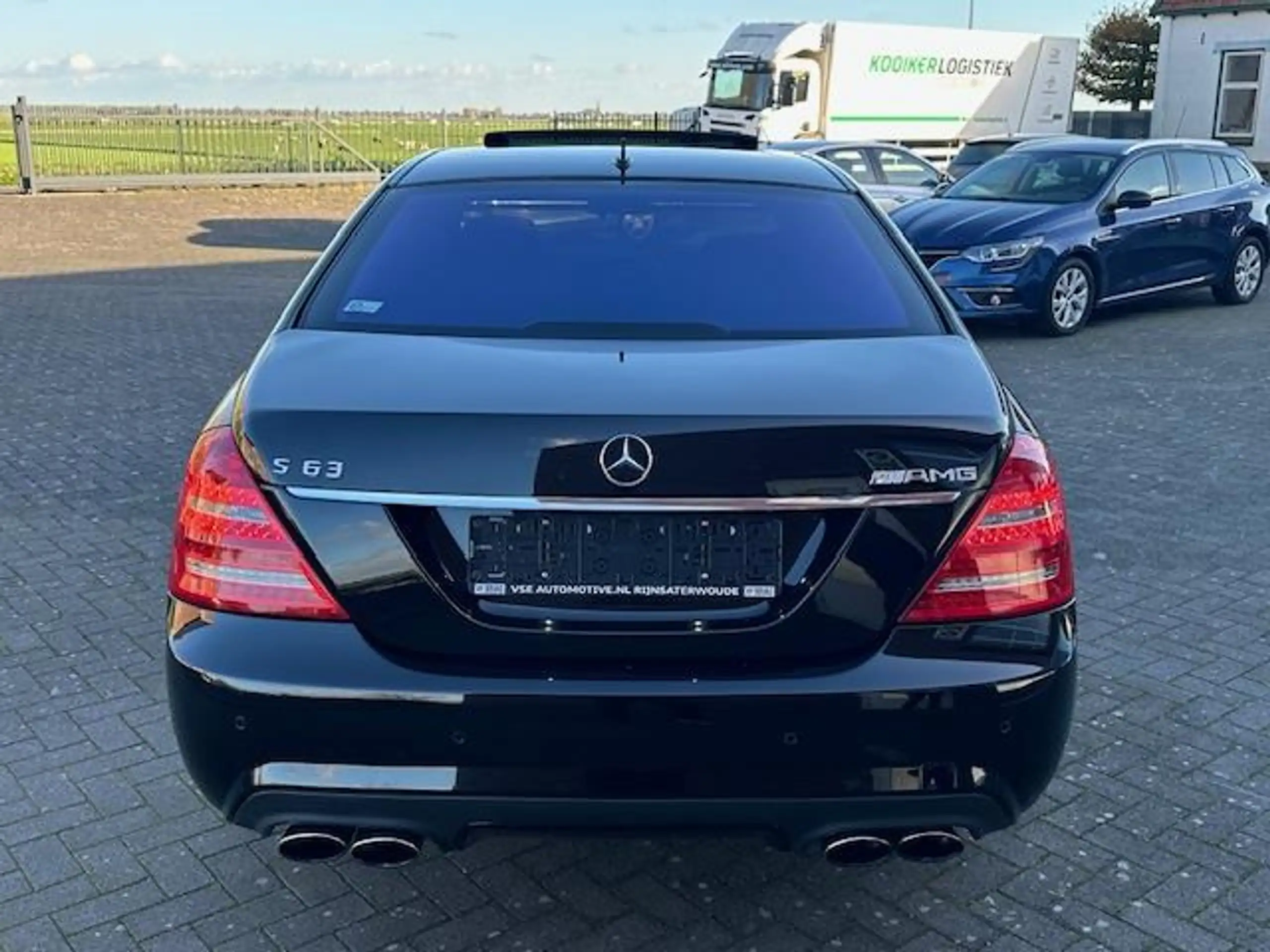 Mercedes-Benz - S 63 AMG