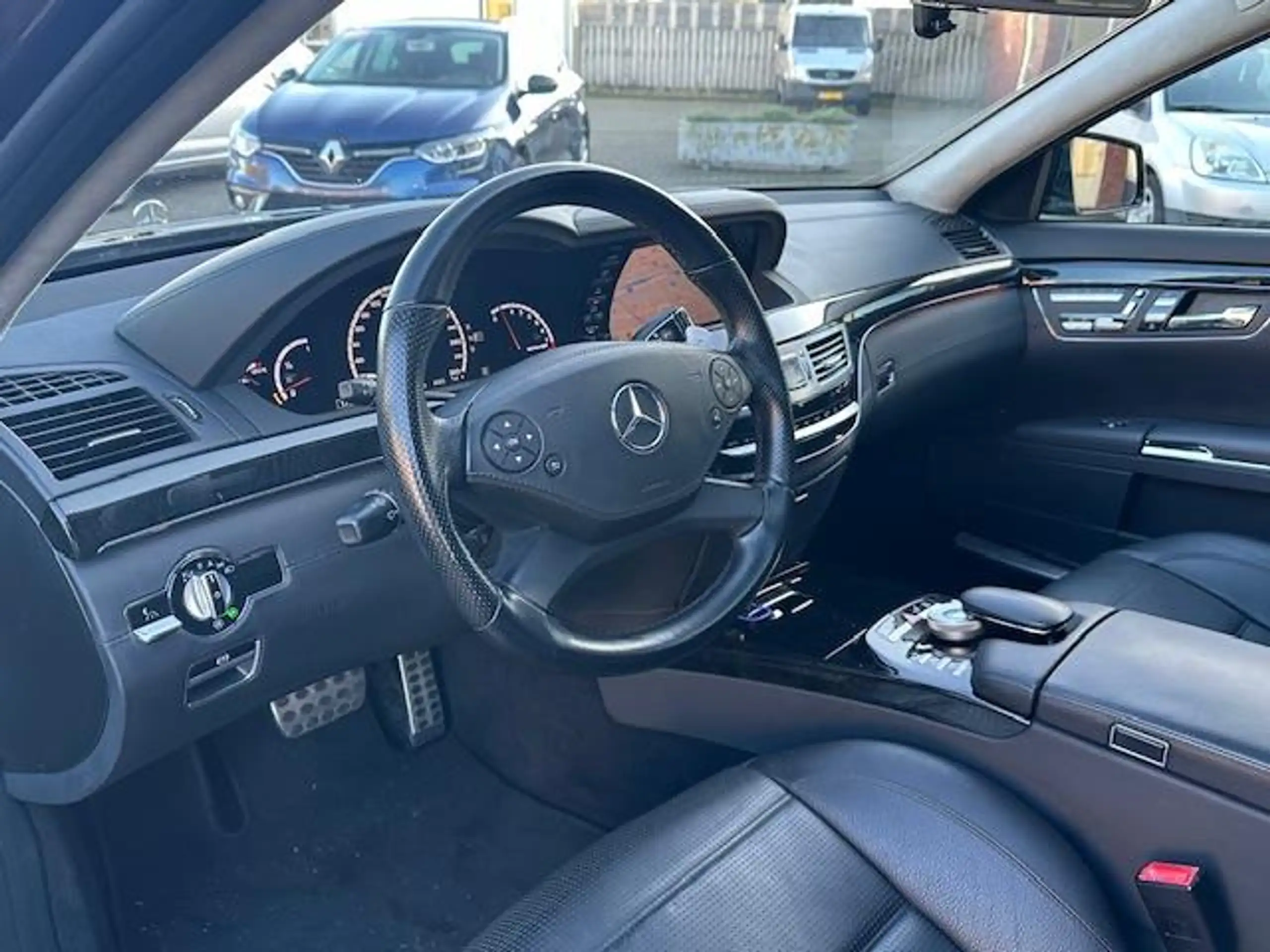 Mercedes-Benz - S 63 AMG