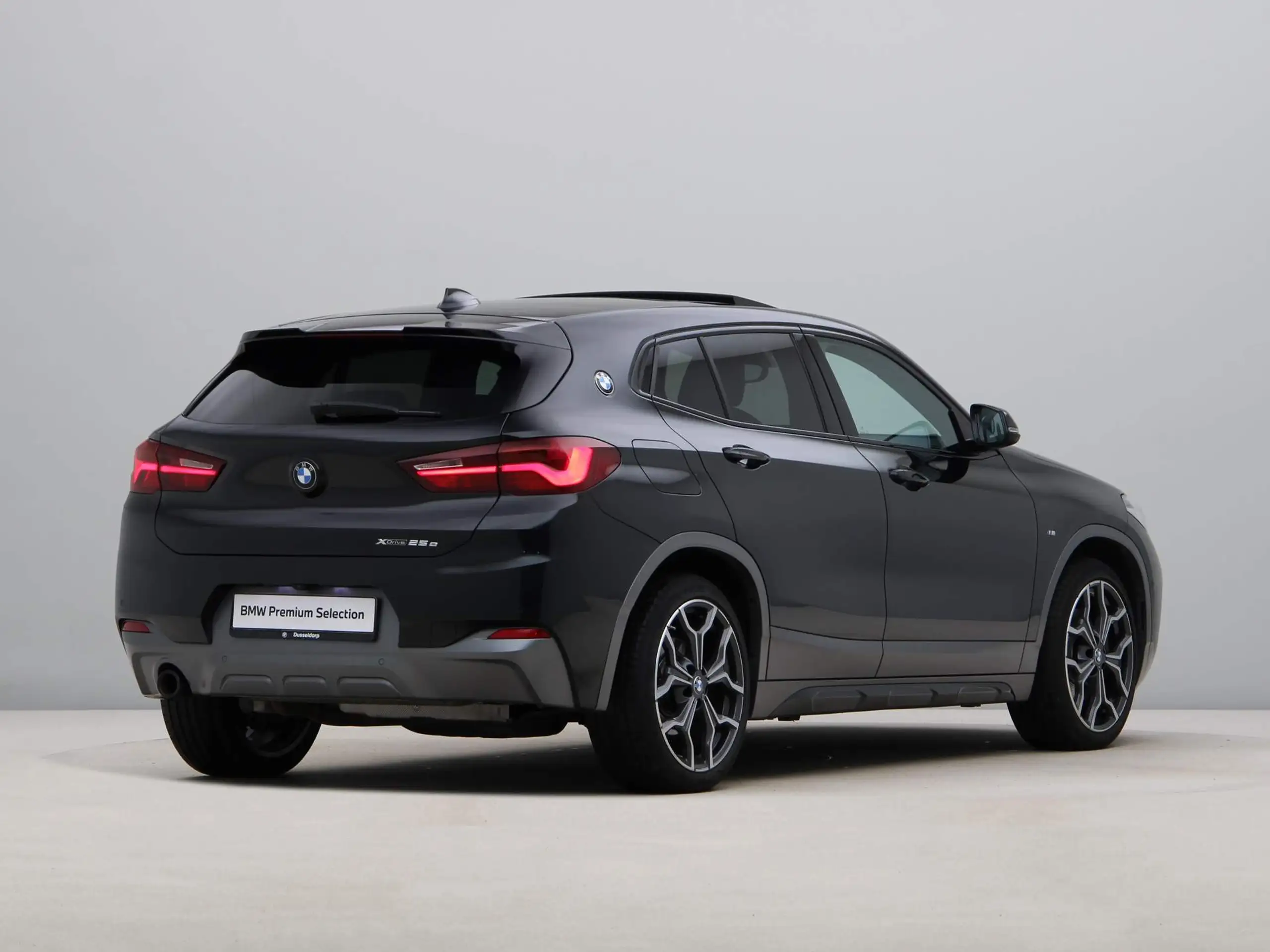 BMW - X2