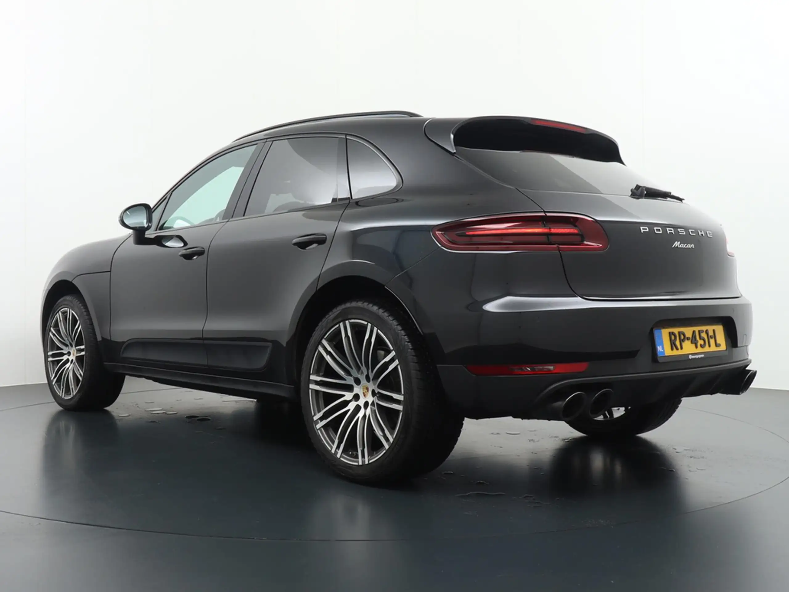 Porsche - Macan