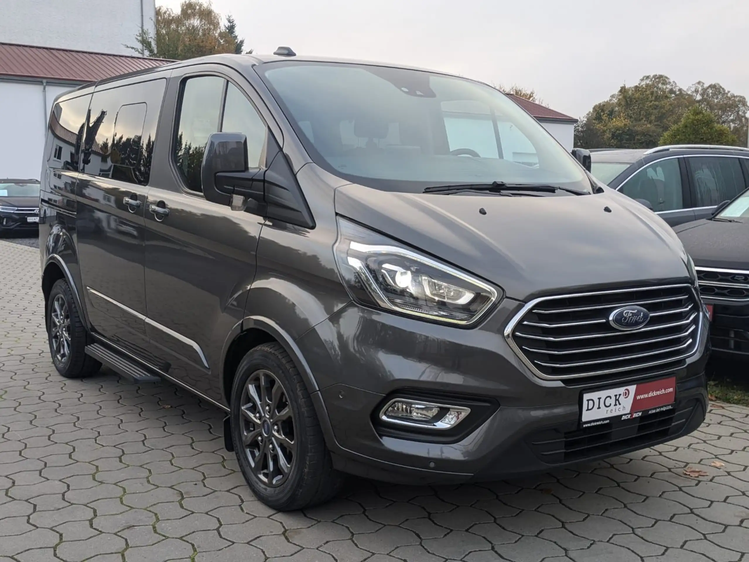 Ford - Tourneo Custom