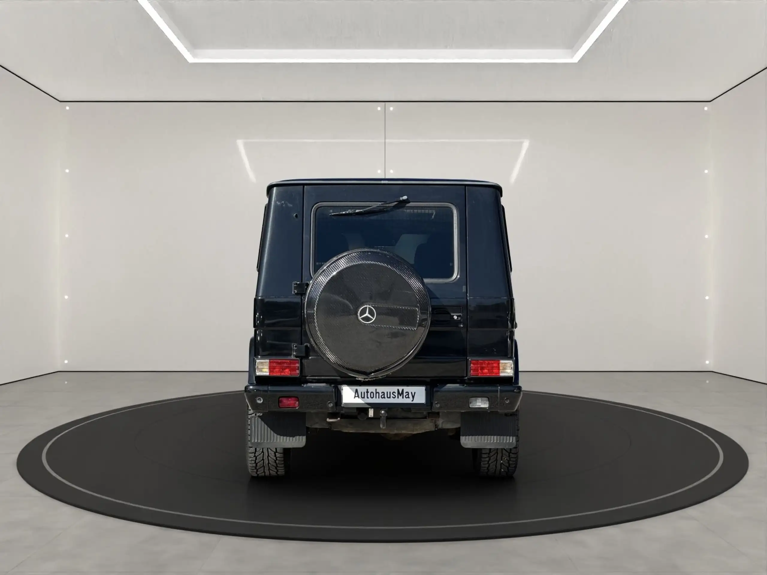 Mercedes-Benz - G 400