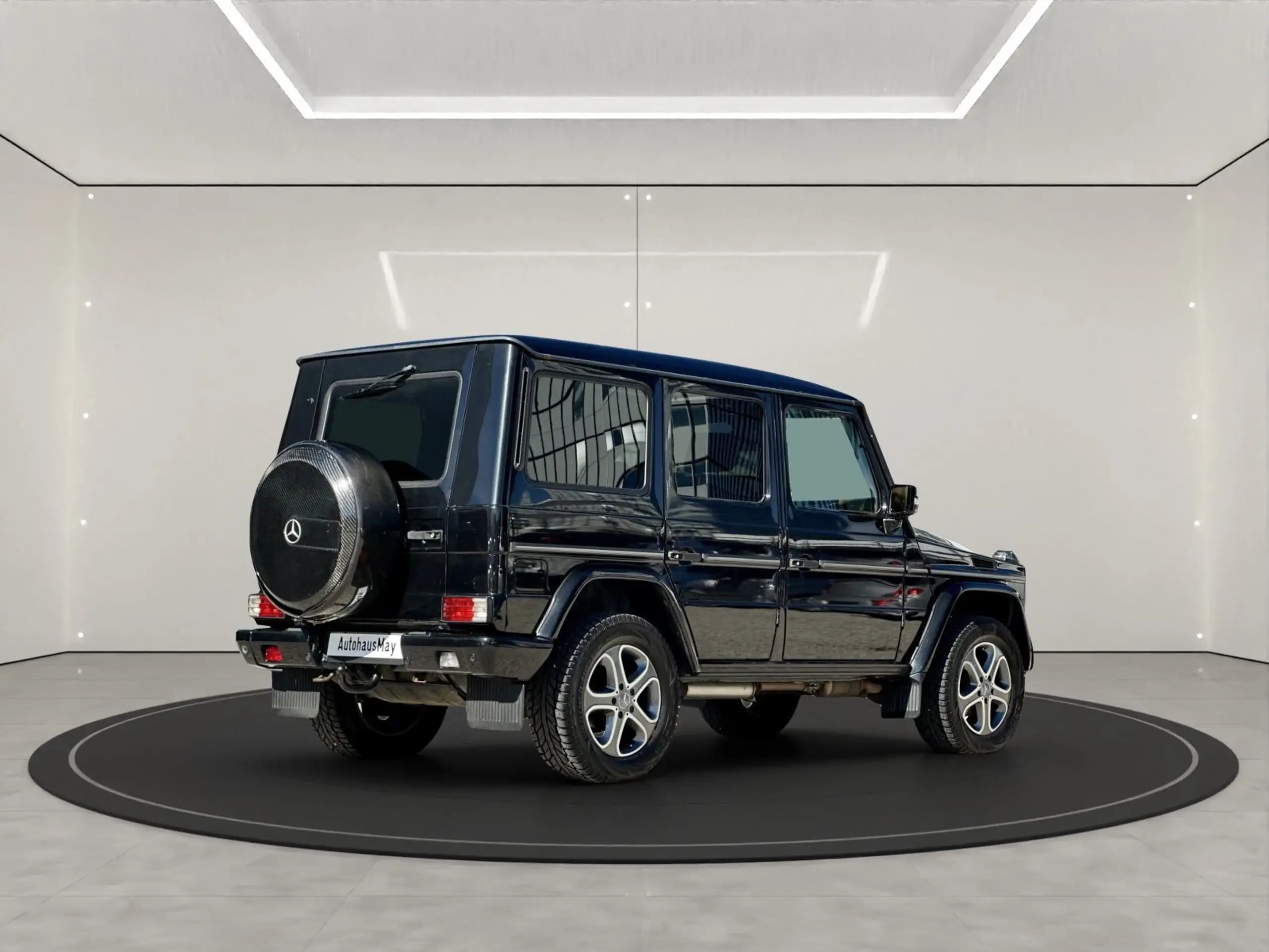 Mercedes-Benz - G 400