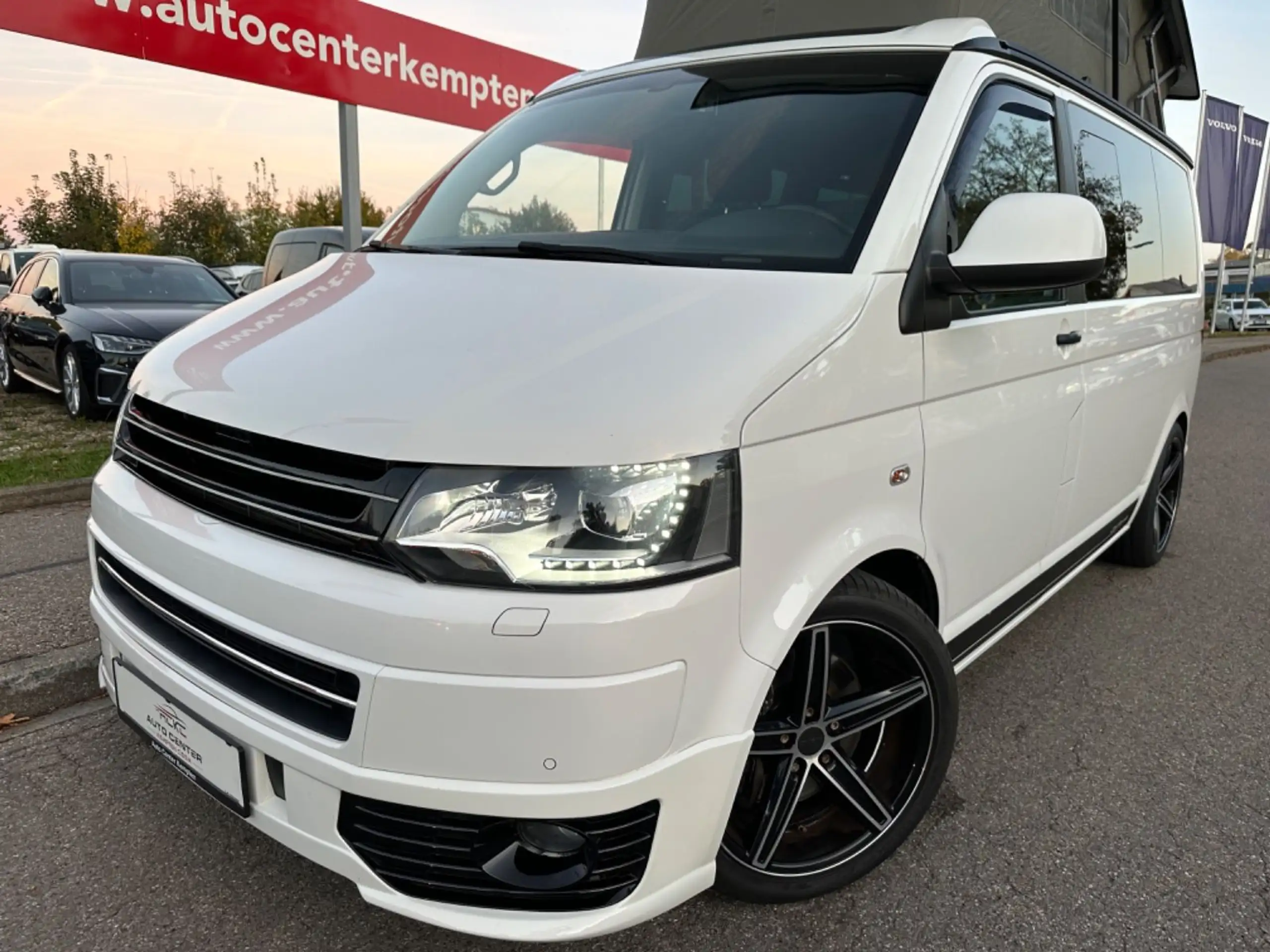 Volkswagen - T5 California