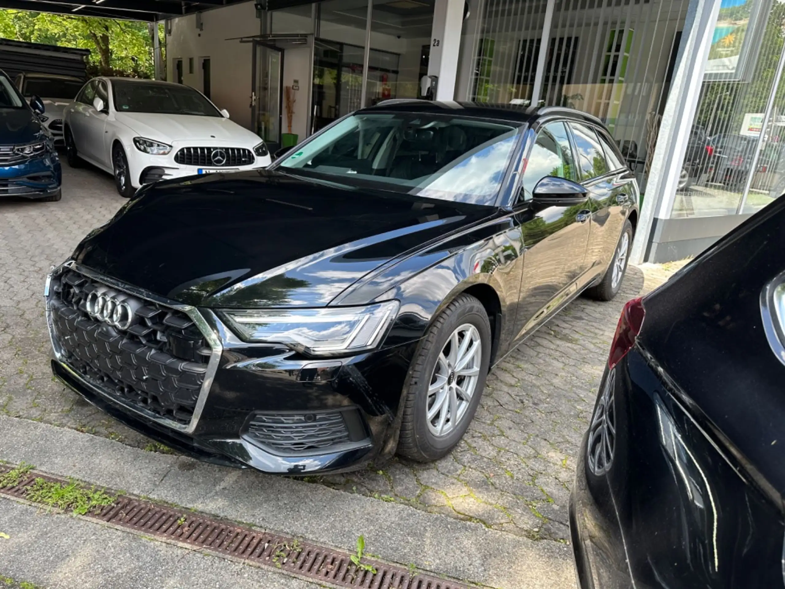 Audi - A6