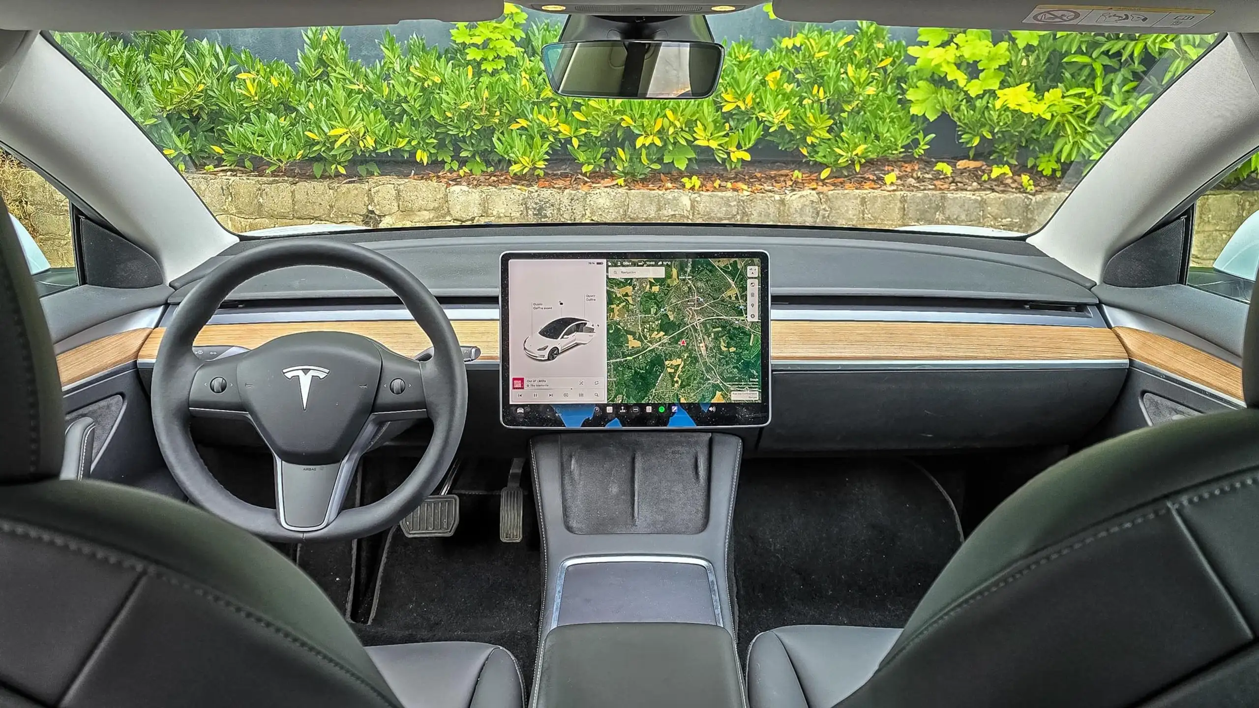 Tesla - Model 3