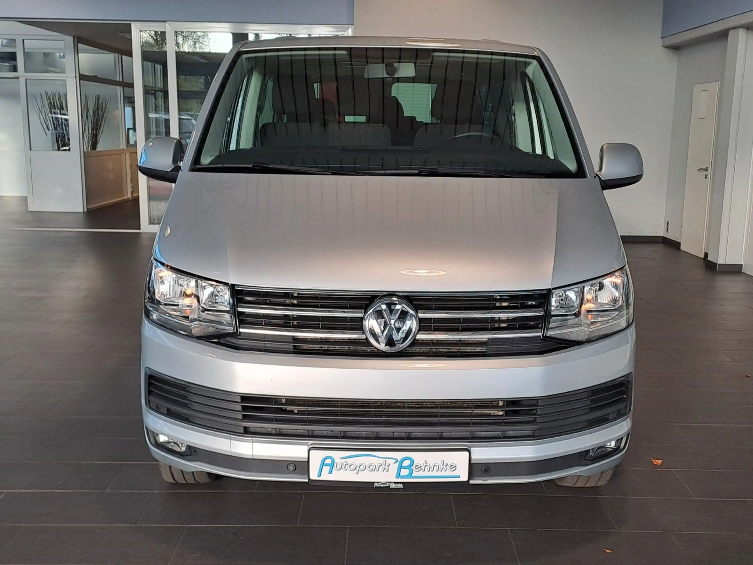 Volkswagen - T6 Caravelle