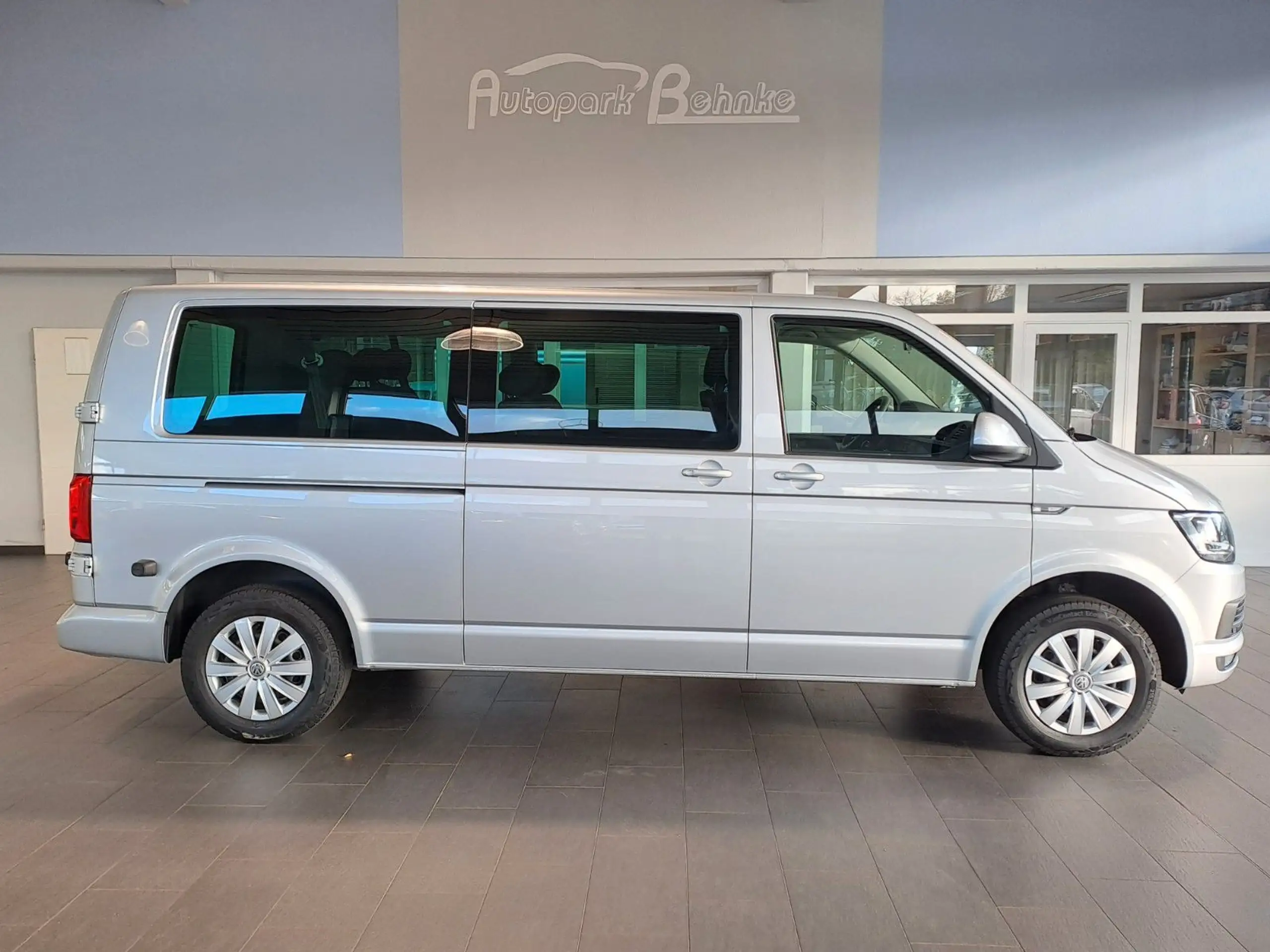 Volkswagen - T6 Caravelle