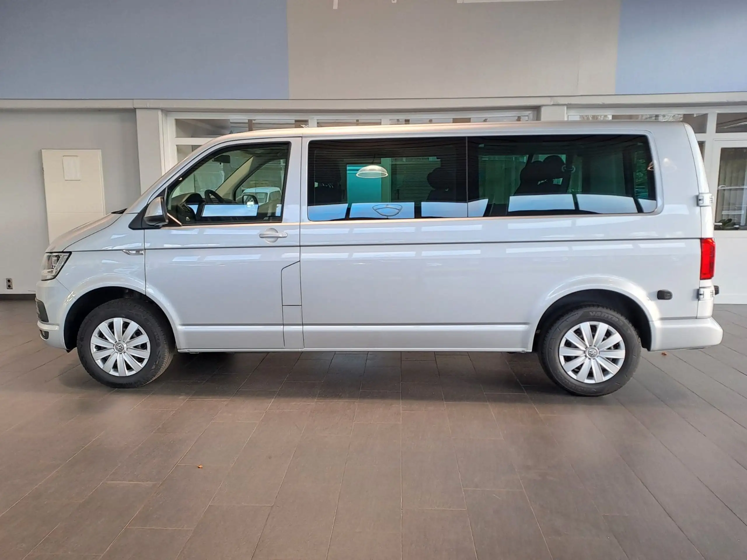 Volkswagen - T6 Caravelle