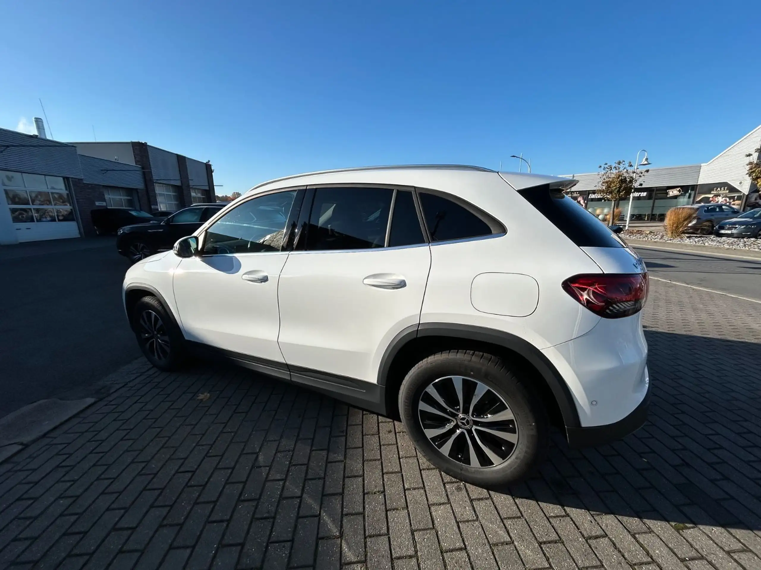 Mercedes-Benz - GLA 250