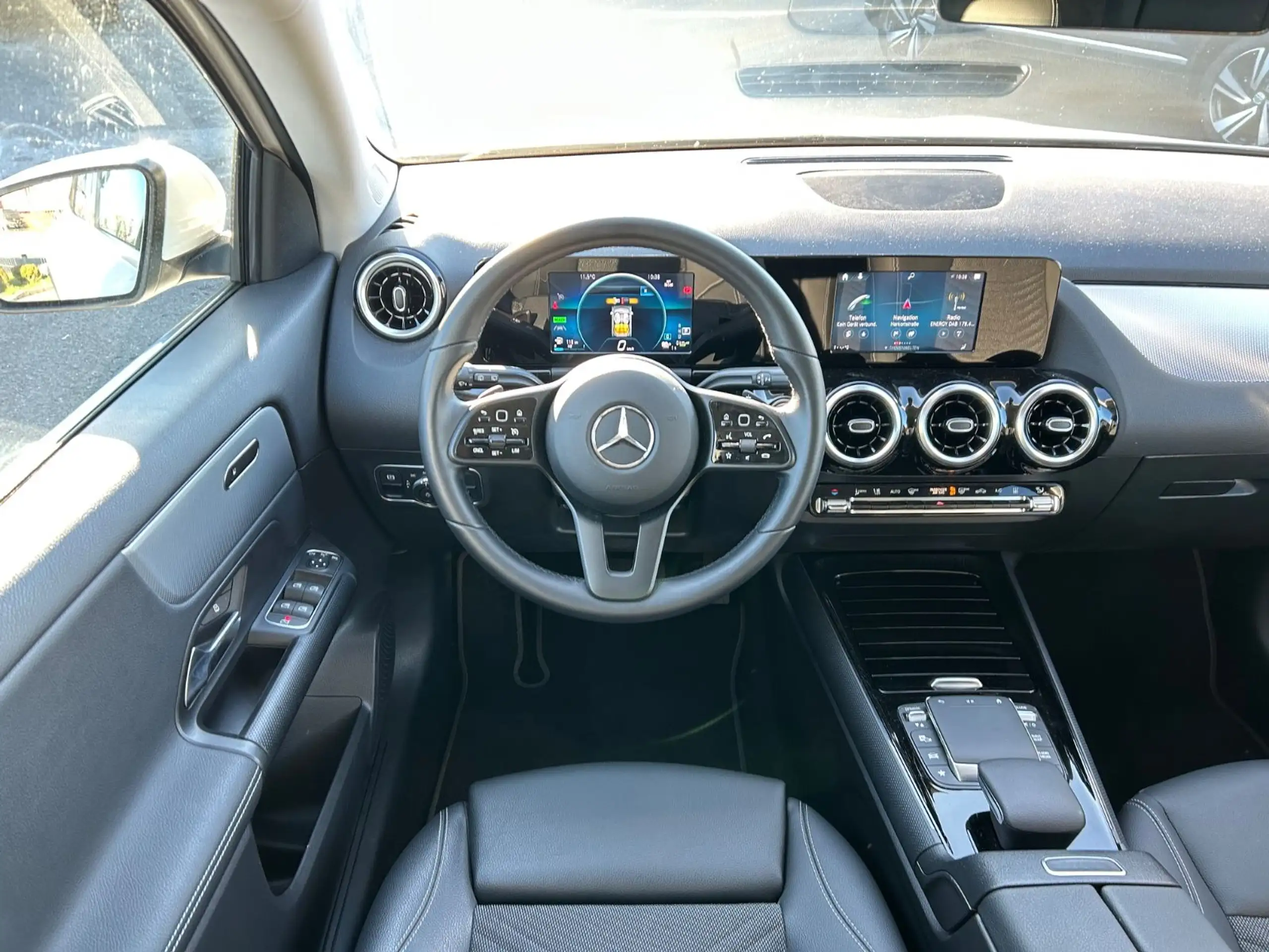 Mercedes-Benz - GLA 250