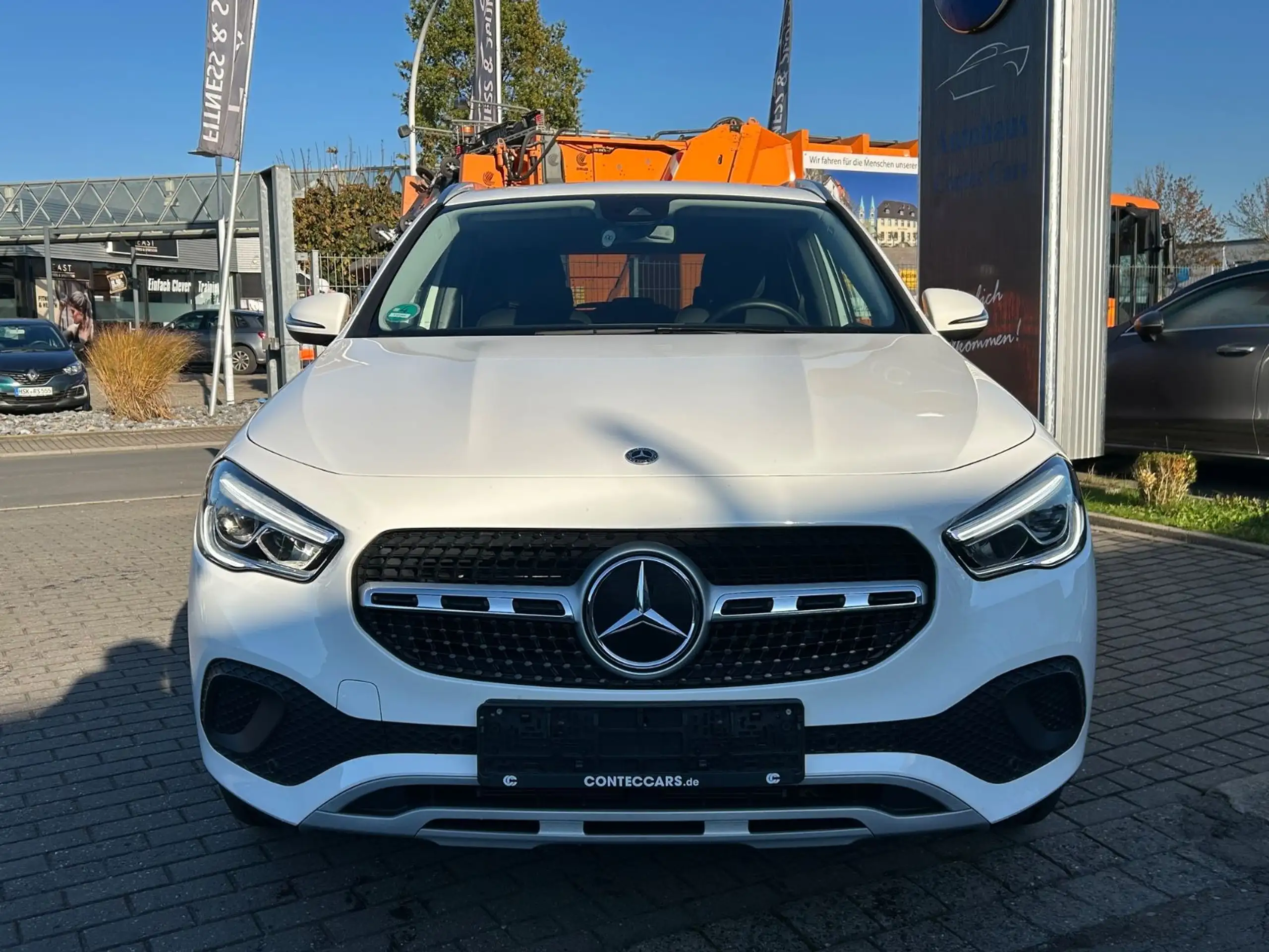 Mercedes-Benz - GLA 250