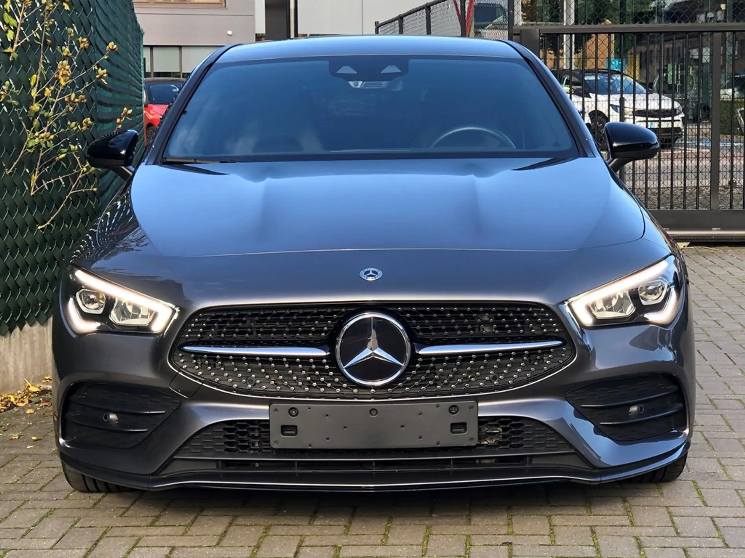 Mercedes-Benz - CLA 180