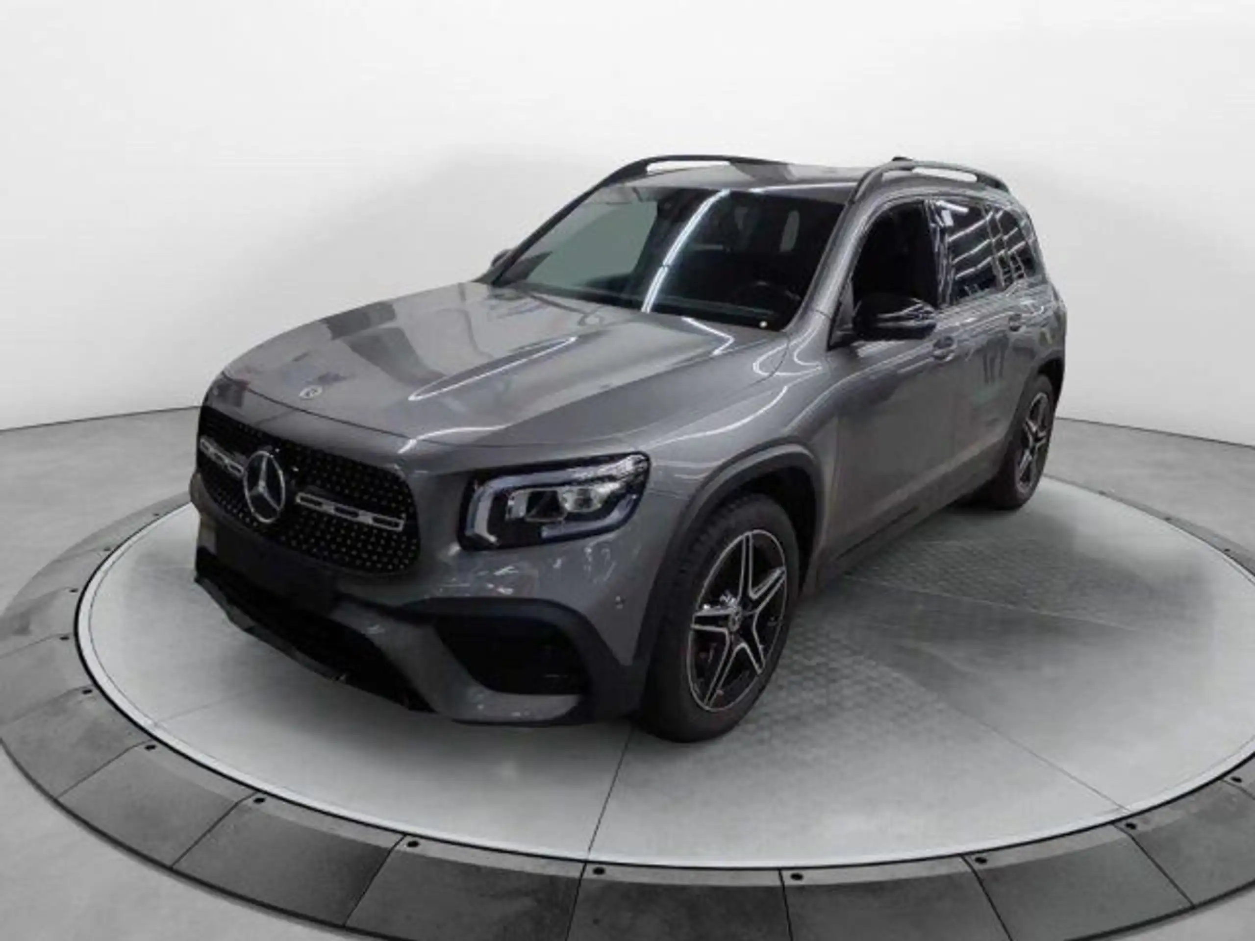 Mercedes-Benz GLB 200 2022