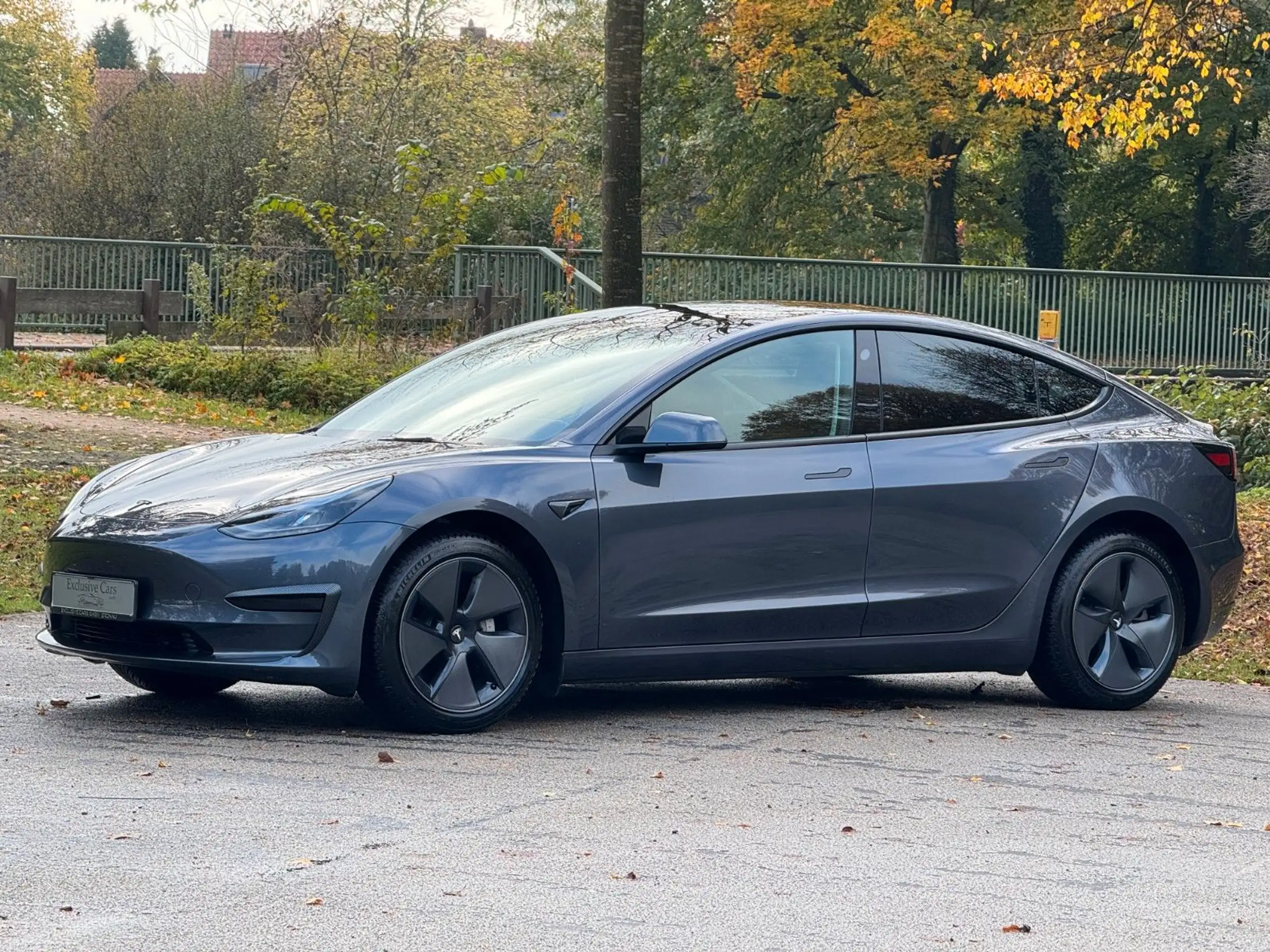 Tesla - Model 3