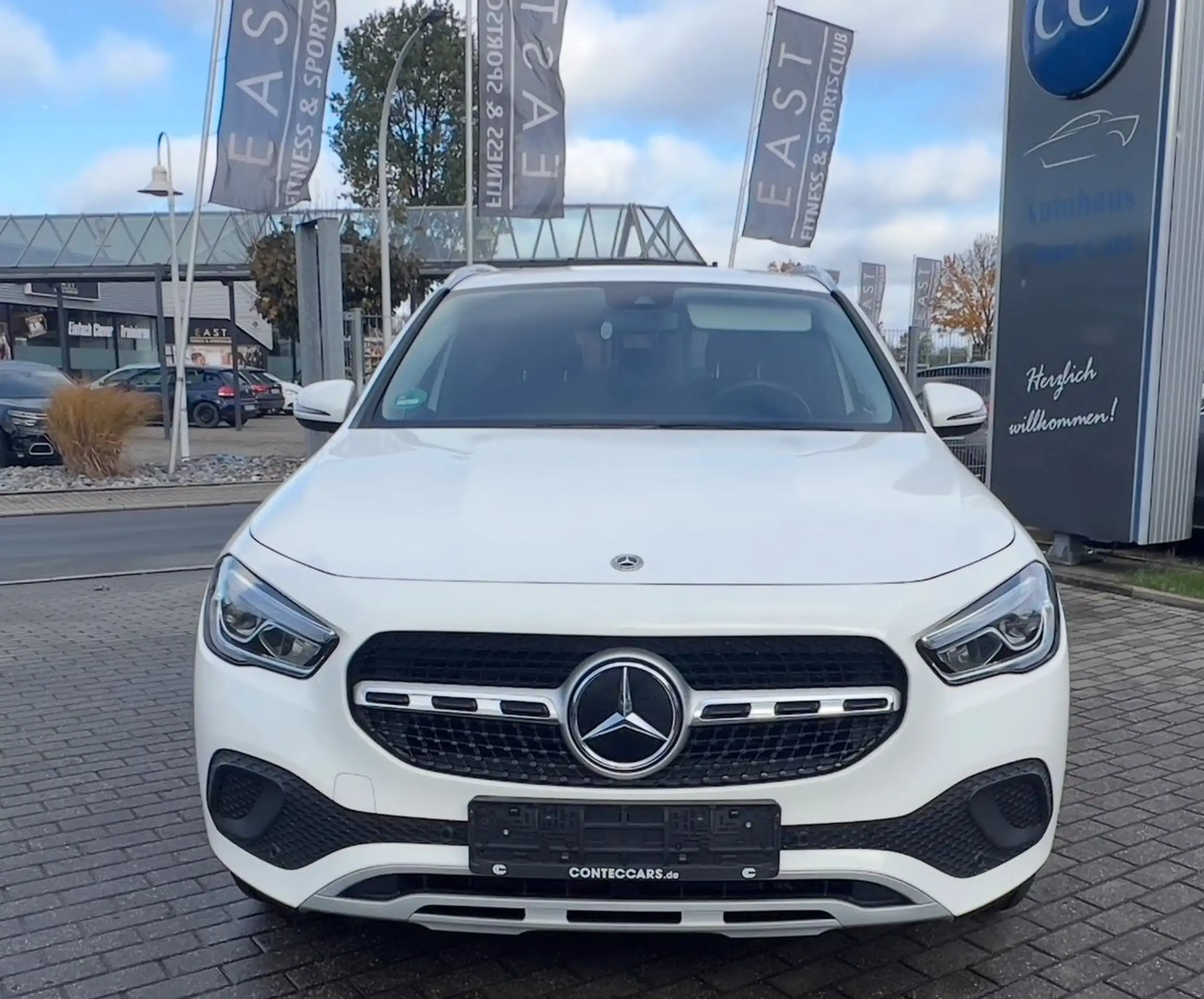 Mercedes-Benz - GLA 250