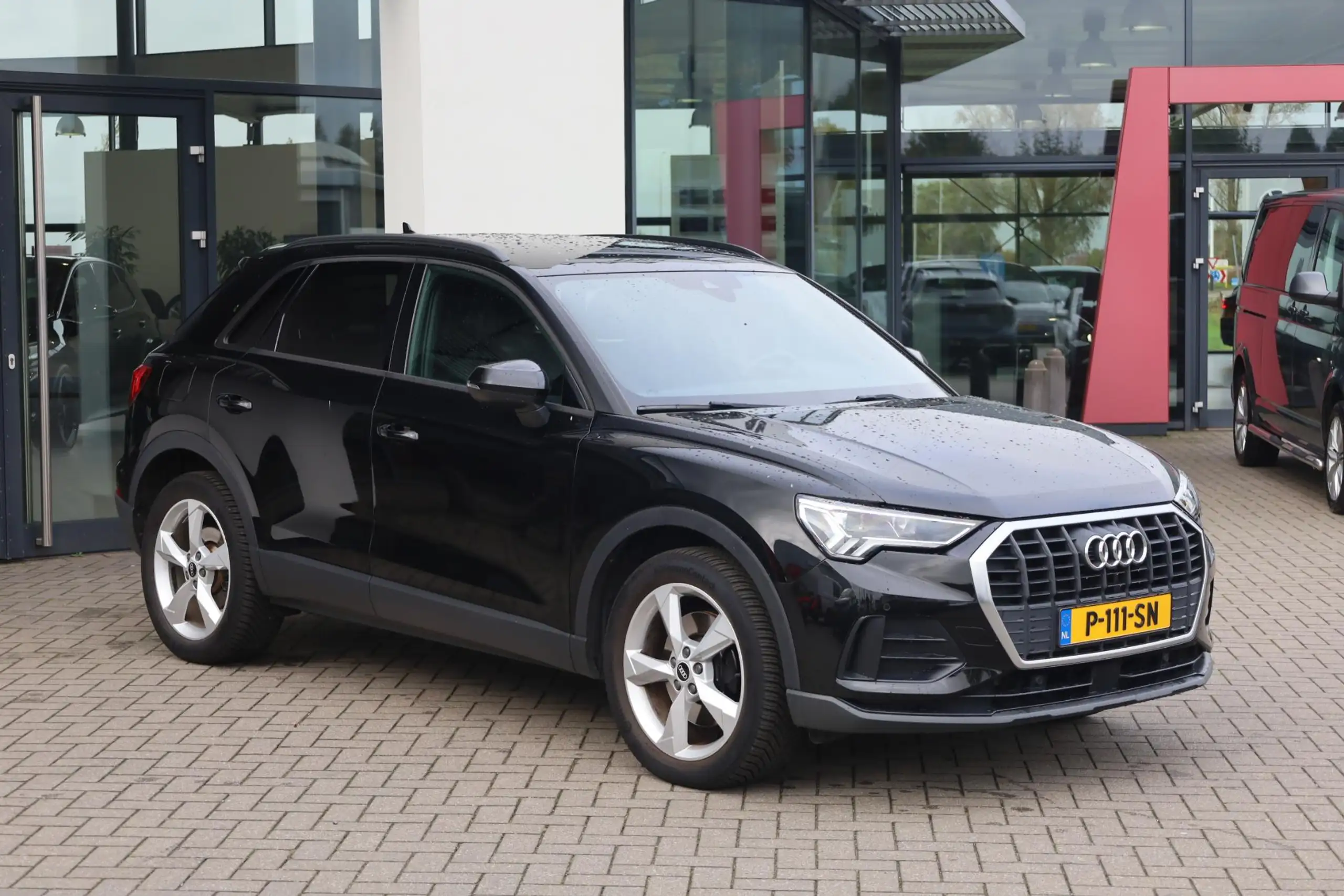 Audi - Q3