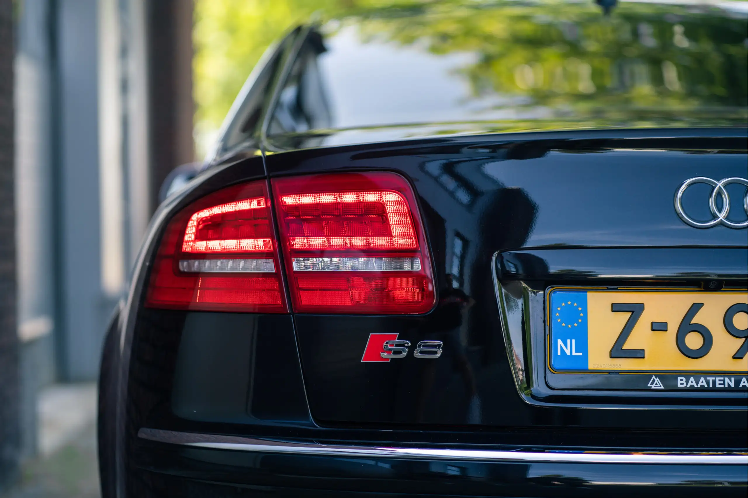 Audi - S8