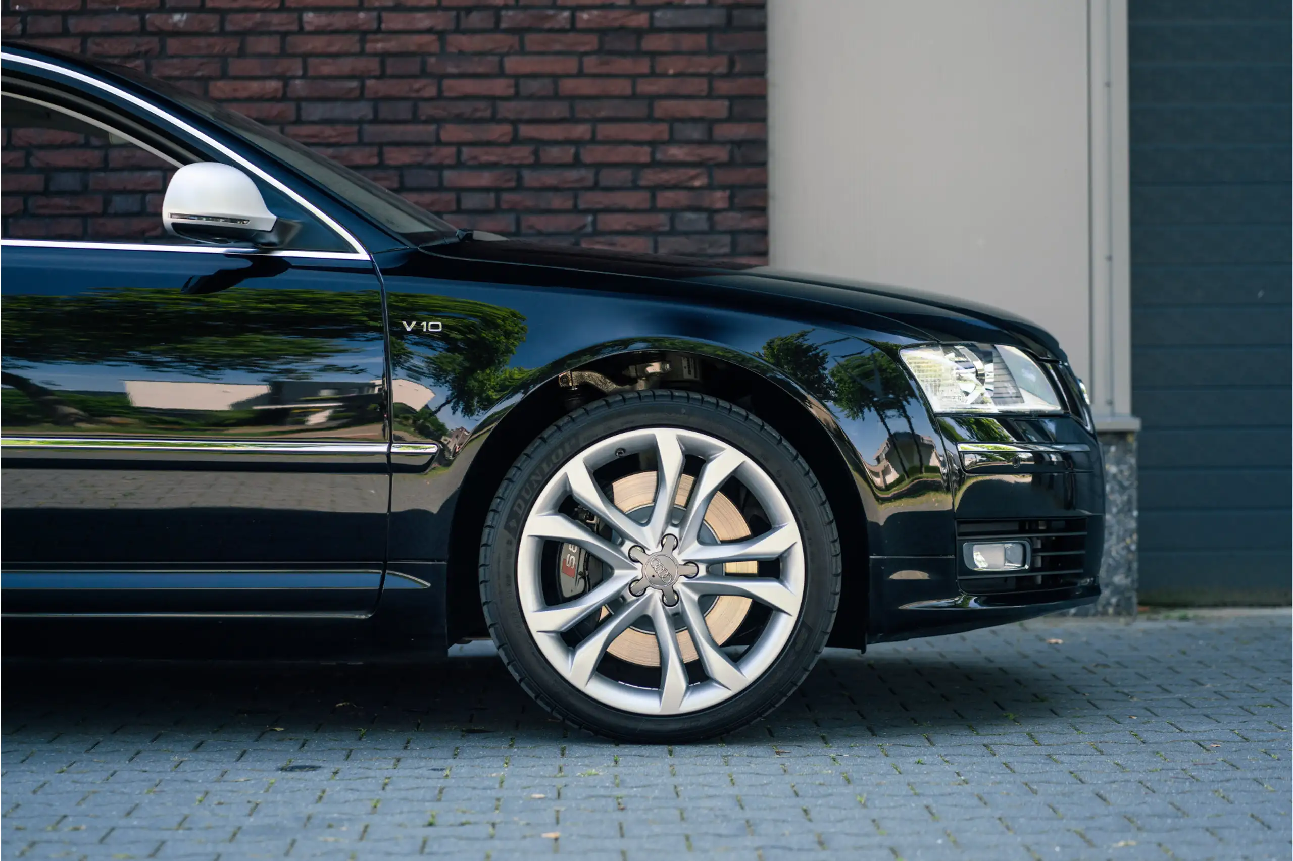 Audi - S8