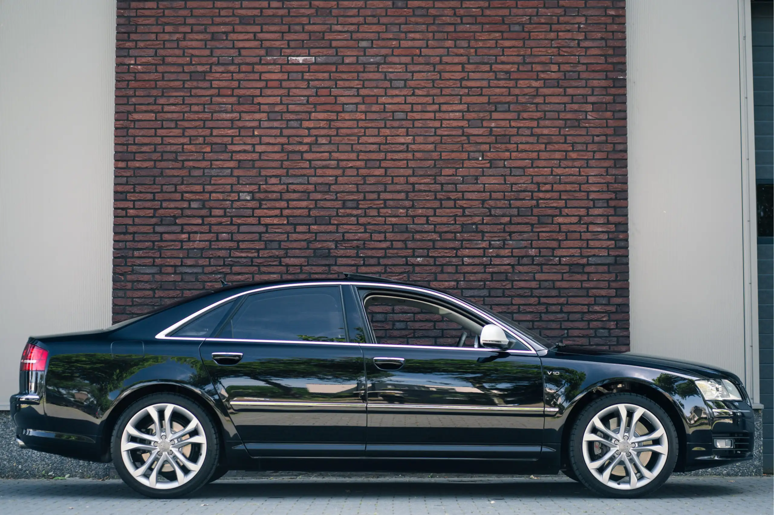 Audi - S8