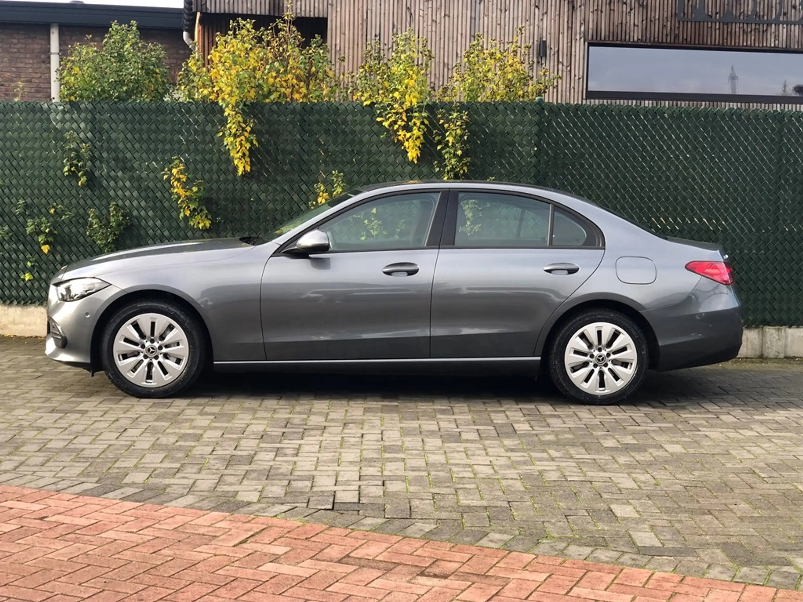 Mercedes-Benz - C 300