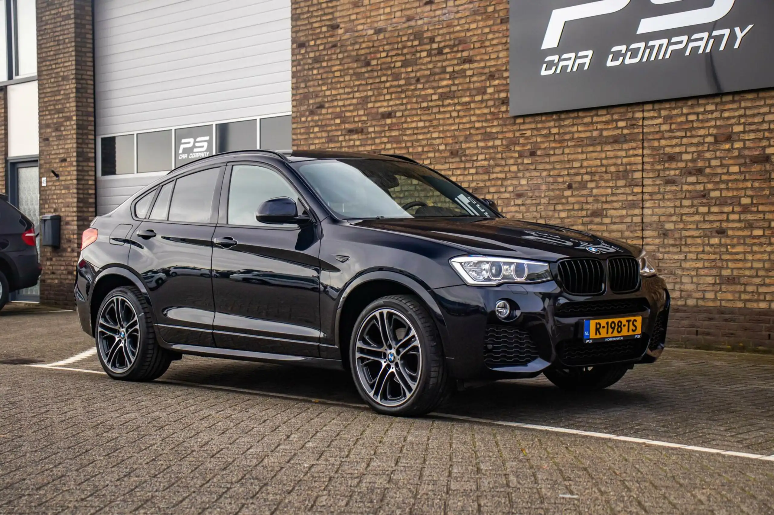 BMW - X4