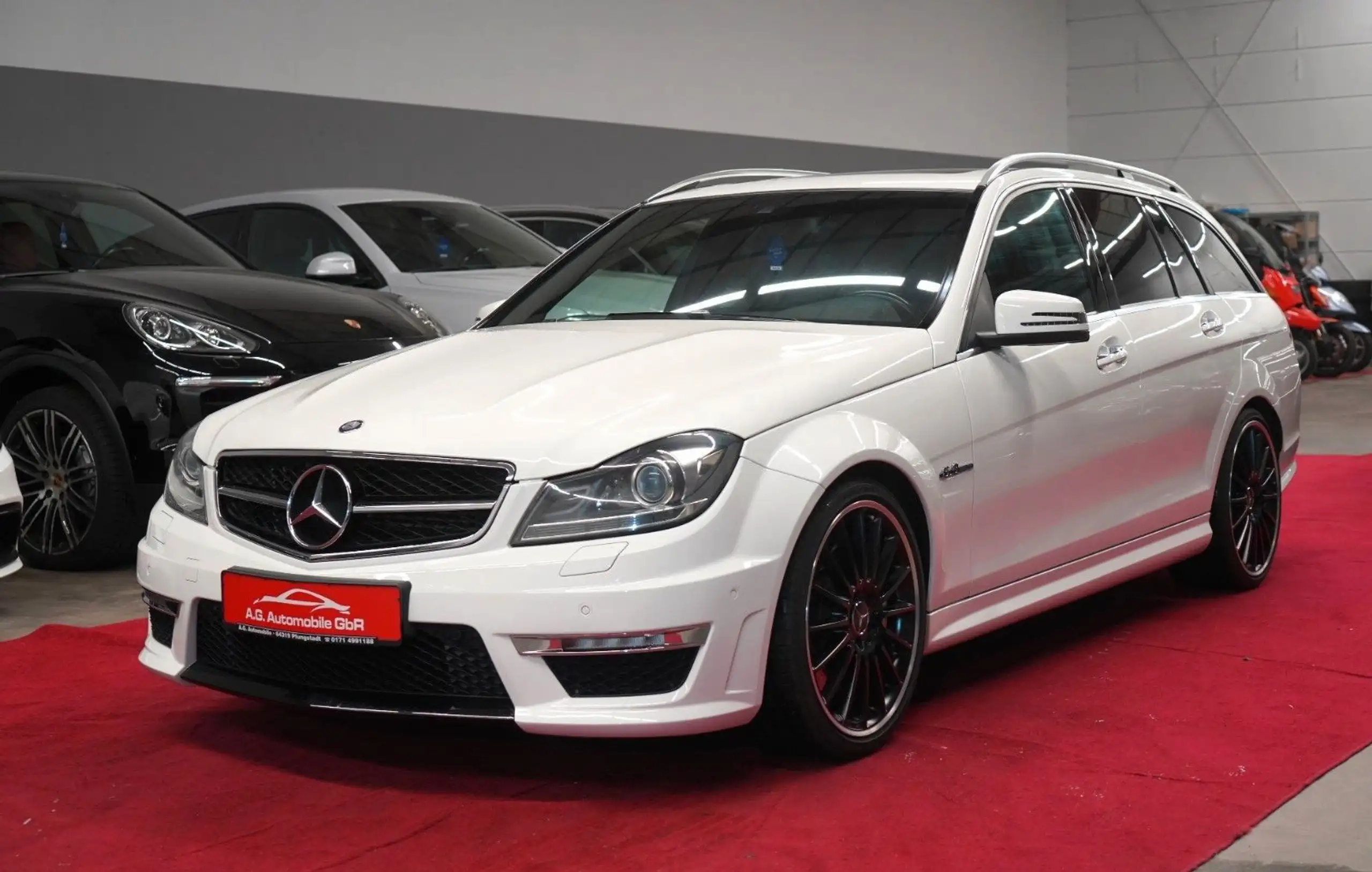 Mercedes-Benz - C 63 AMG