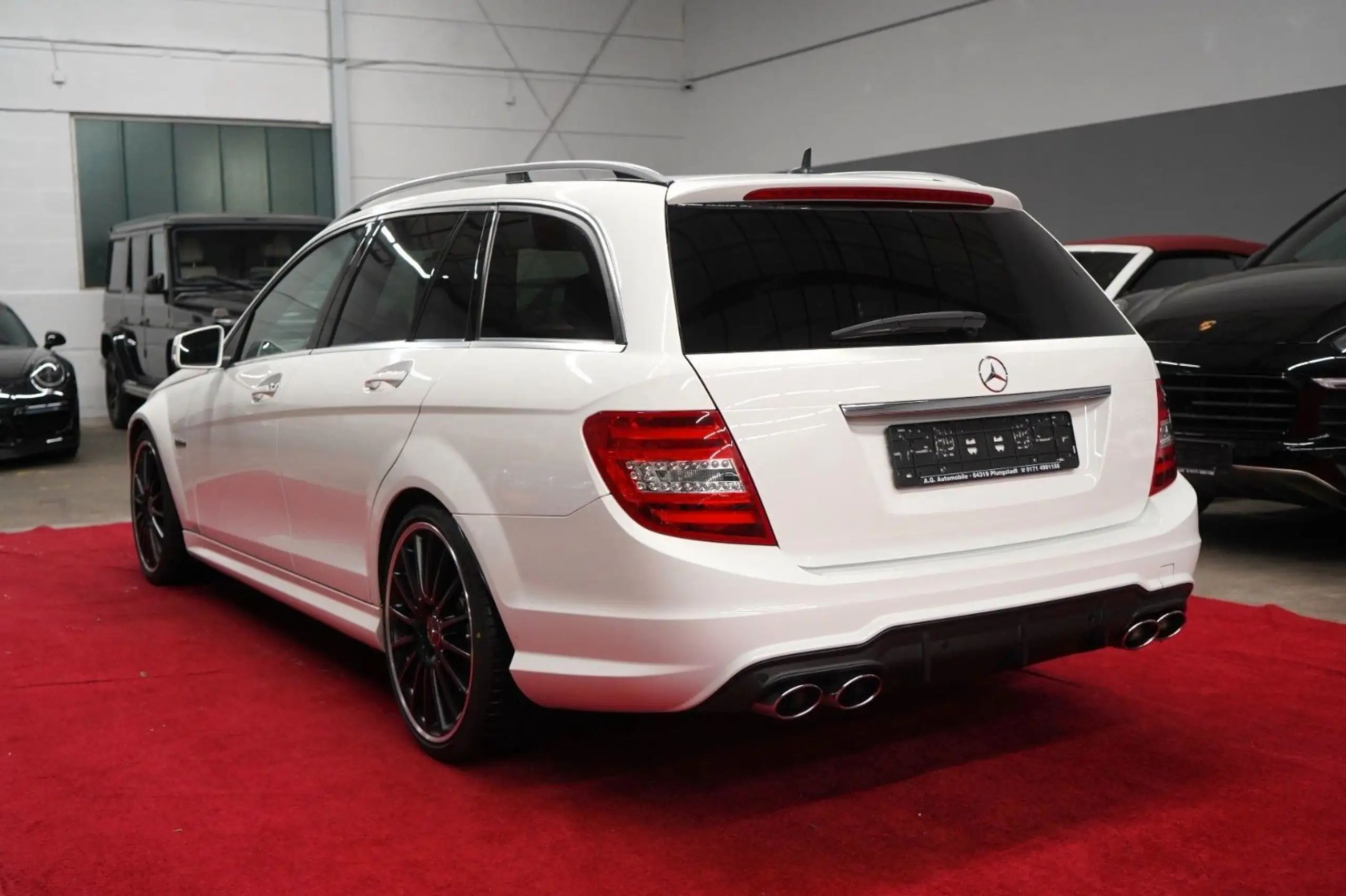 Mercedes-Benz - C 63 AMG