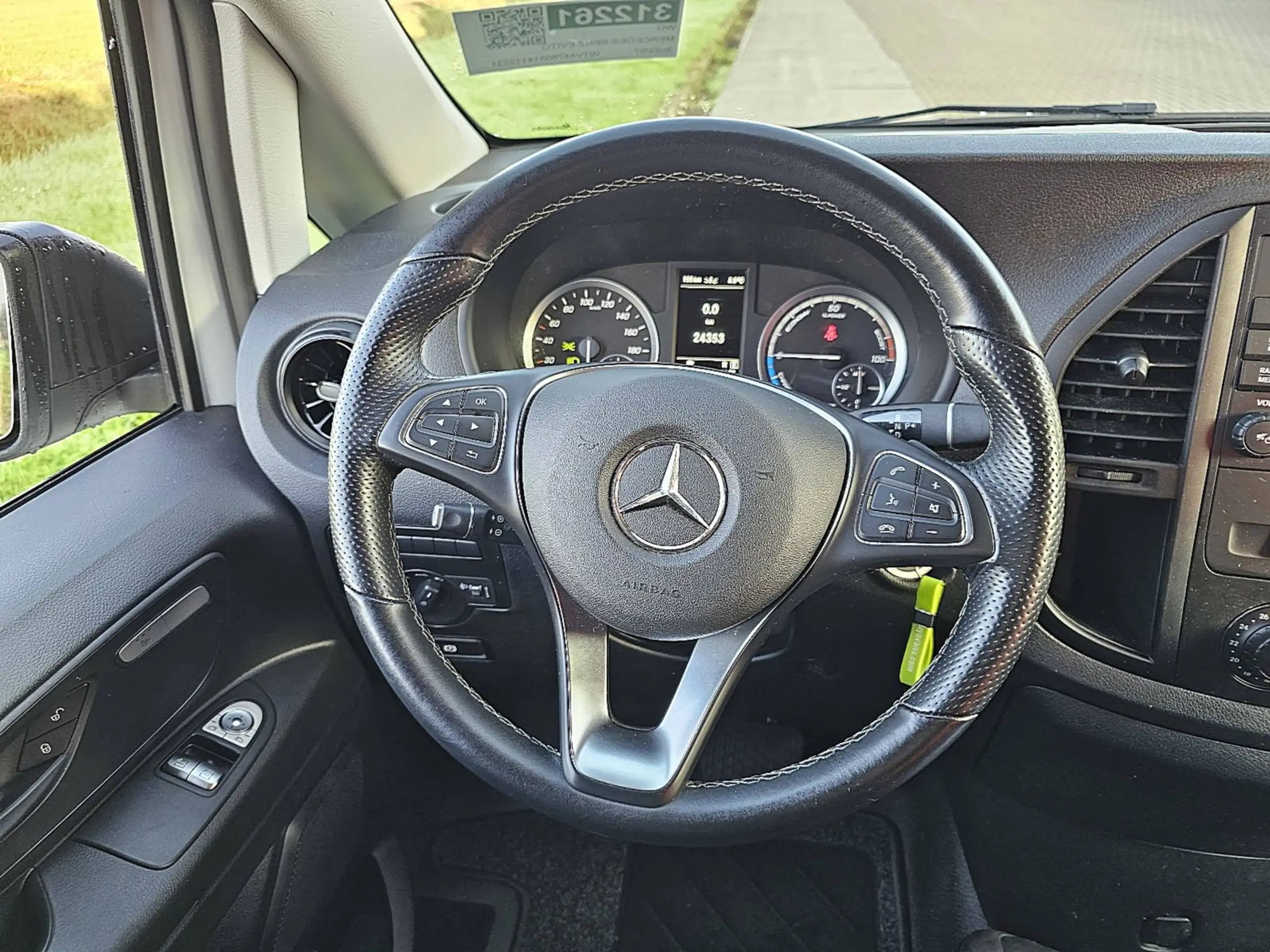 Mercedes-Benz - Vito