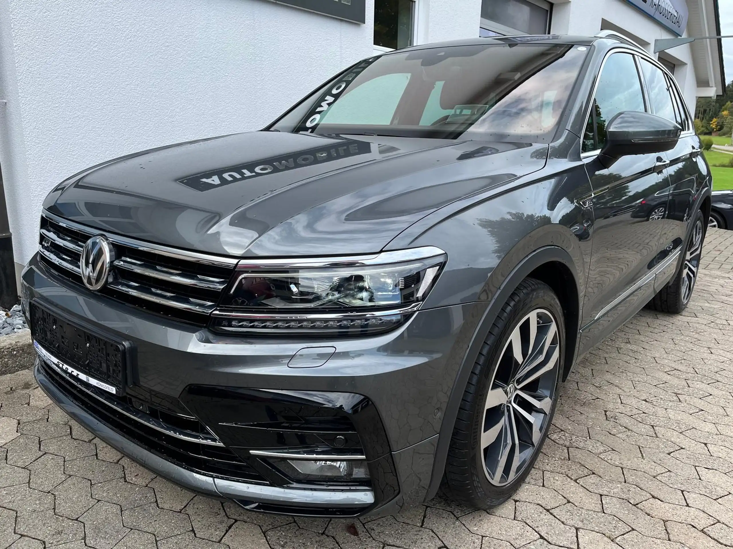 Volkswagen - Tiguan