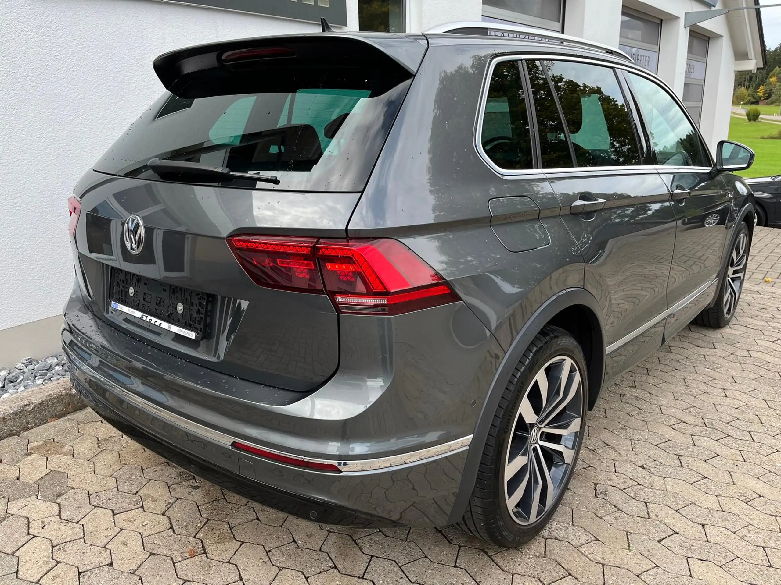 Volkswagen - Tiguan