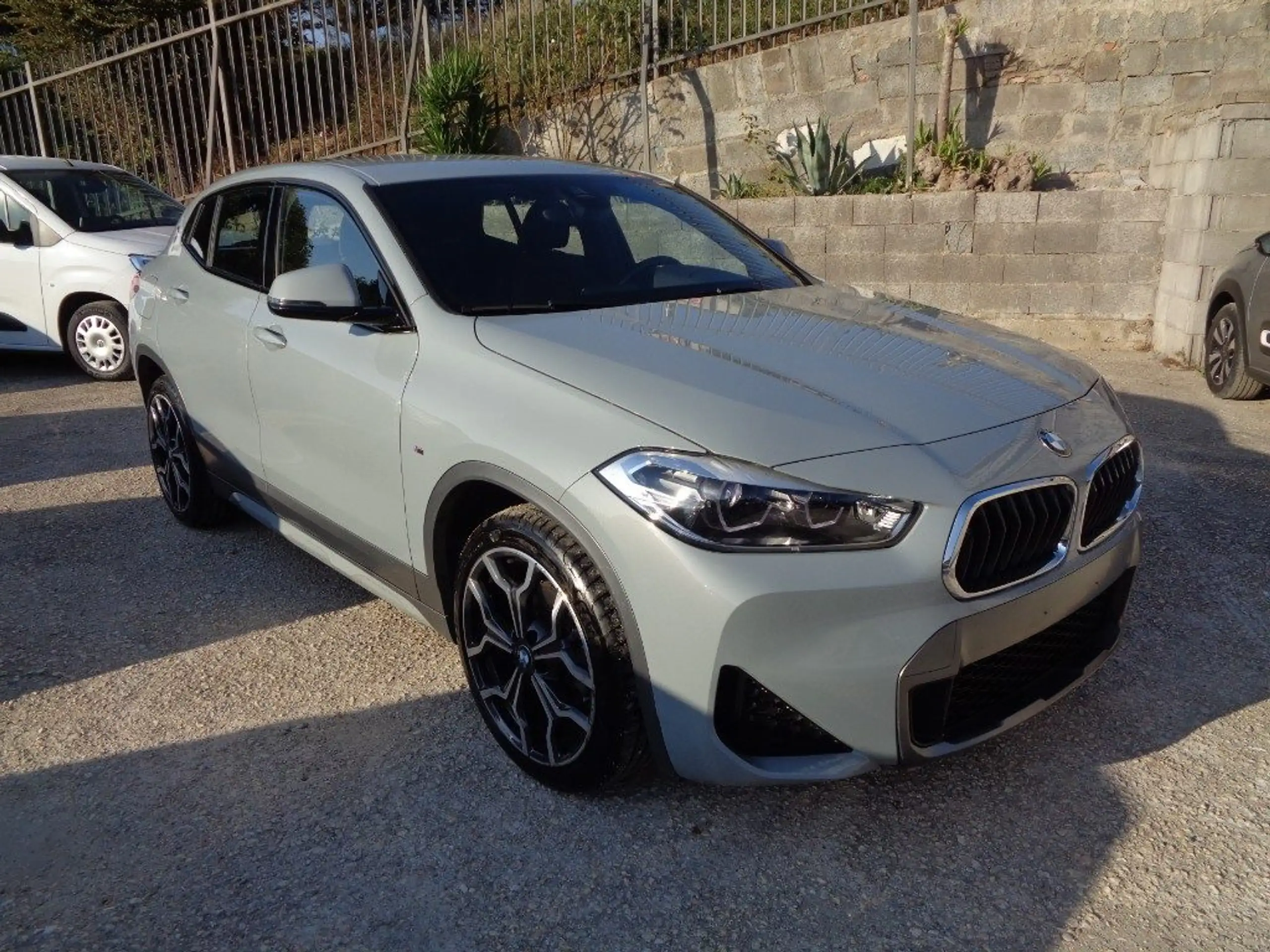 BMW - X2